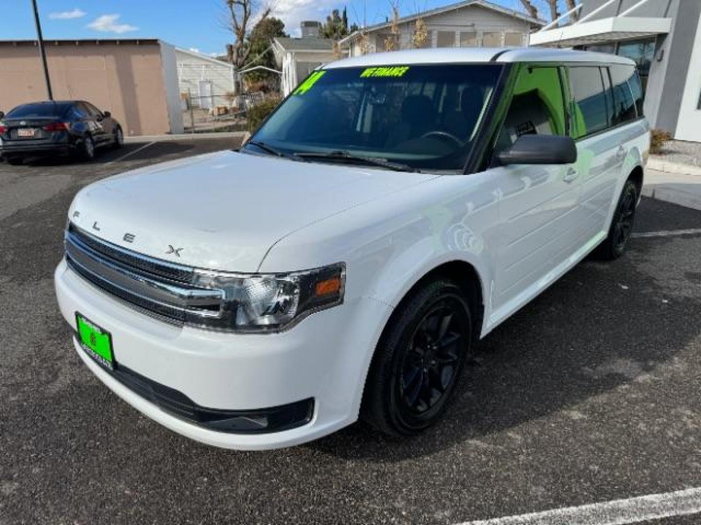 2014 White Suede /Charcoal Black Ford Flex SE FWD (2FMGK5B87EB) with an 3.5L V6 DOHC 24V engine, 6-Speed Automatic Ov transmission, located at 1865 East Red Hills Pkwy, St. George, 84770, (435) 628-0023, 37.120850, -113.543640 - Photo#3