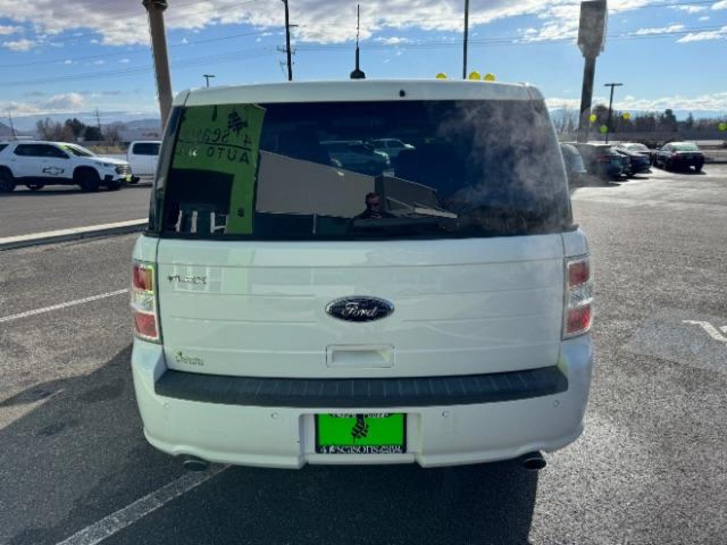 2014 White Suede /Charcoal Black Ford Flex SE FWD (2FMGK5B87EB) with an 3.5L V6 DOHC 24V engine, 6-Speed Automatic Ov transmission, located at 1865 East Red Hills Pkwy, St. George, 84770, (435) 628-0023, 37.120850, -113.543640 - Photo#8