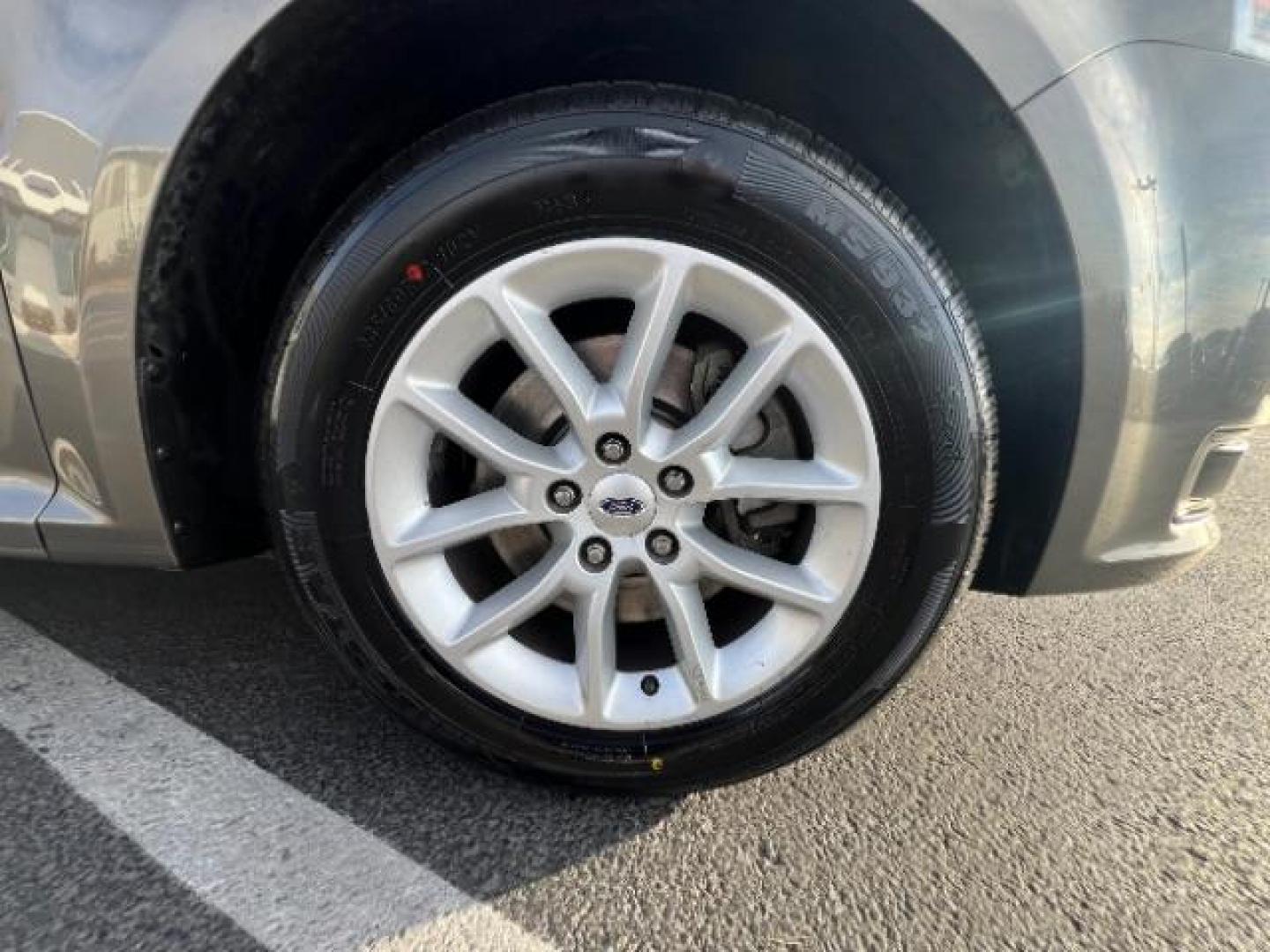 2013 Mineral Gray Metallic /Charcoal Black Cloth Ford Flex SE FWD (2FMGK5B89DB) with an 3.5L V6 DOHC 24V engine, 6-Speed Automatic Ov transmission, located at 1865 East Red Hills Pkwy, St. George, 84770, (435) 628-0023, 37.120850, -113.543640 - We specialize in helping ALL people get the best financing available. No matter your credit score, good, bad or none we can get you an amazing rate. Had a bankruptcy, divorce, or repossessions? We give you the green light to get your credit back on the road. Low down and affordable payments that fit - Photo#9