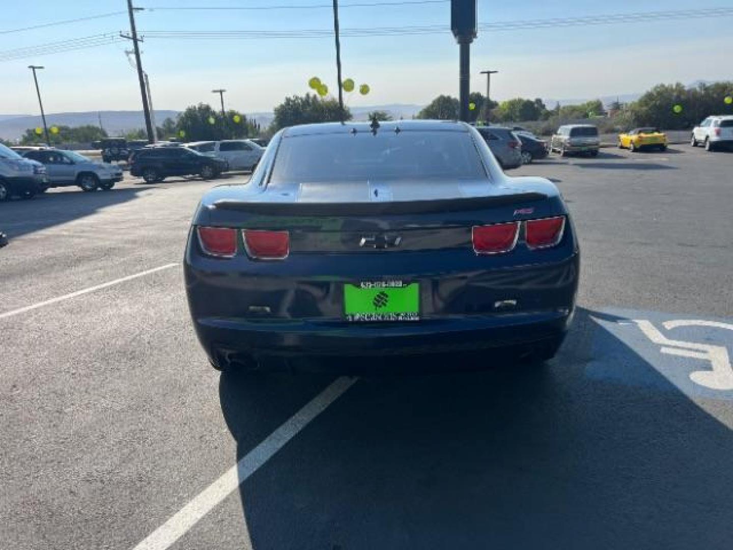 2010 Imperial Blue Metall /Black Leather Interi Chevrolet Camaro LT2 Coupe (2G1FC1EV6A9) with an 3.6L V6 DOHC 24V engine, 6-Speed Automatic transmission, located at 1865 East Red Hills Pkwy, St. George, 84770, (435) 628-0023, 37.120850, -113.543640 - Photo#5