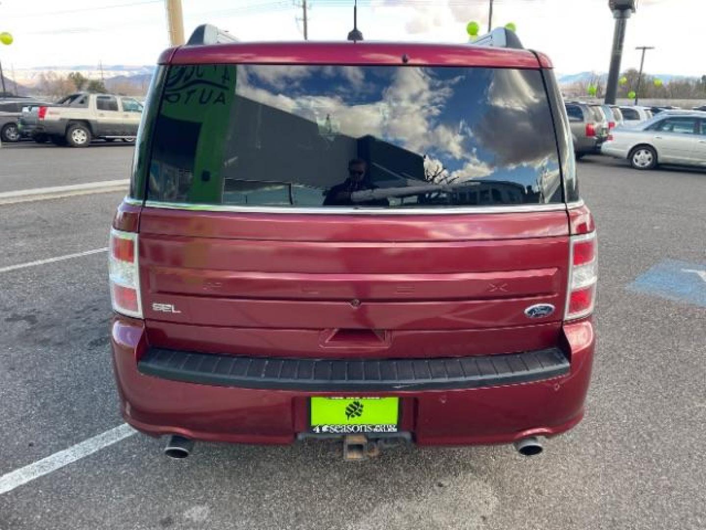 2014 Ruby Red Met Tinted /Charcoal Black Ford Flex SEL FWD (2FMGK5C81EB) with an 3.5L V6 DOHC 24V engine, 6-Speed Automatic Ov transmission, located at 1865 East Red Hills Pkwy, St. George, 84770, (435) 628-0023, 37.120850, -113.543640 - We specialize in helping ALL people get the best financing available. No matter your credit score, good, bad or none we can get you an amazing rate. Had a bankruptcy, divorce, or repossessions? We give you the green light to get your credit back on the road. Low down and affordable payments that fit - Photo#8