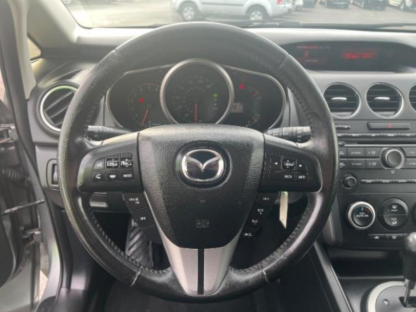 2012 Liquid Silver Metallic /Black Cloth Interior Mazda CX-7 i Sport (JM3ER2BM5C0) with an 2.5L L4 DOHC 16V engine, 5-Speed Automatic transmission, located at 1865 East Red Hills Pkwy, St. George, 84770, (435) 628-0023, 37.120850, -113.543640 - Photo#16