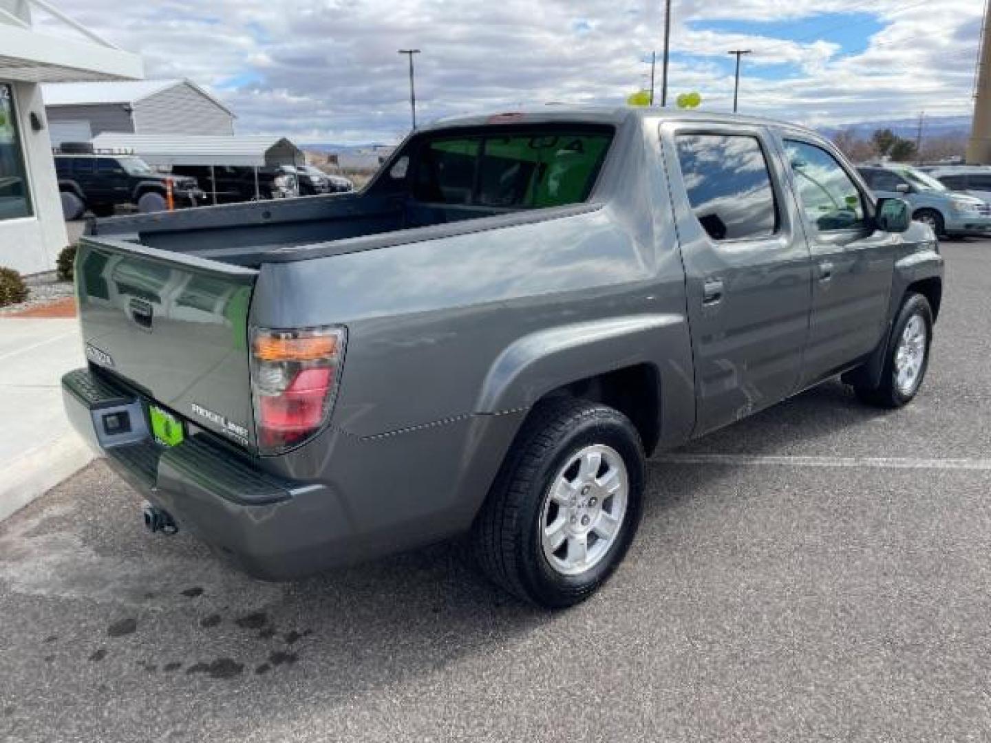 2008 Billet Silver Metallic /Gray Leather Interior Honda Ridgeline RTL (2HJYK16598H) with an 3.5L V6 SOHC 24V engine, 5-Speed Automatic transmission, located at 1865 East Red Hills Pkwy, St. George, 84770, (435) 628-0023, 37.120850, -113.543640 - Photo#9