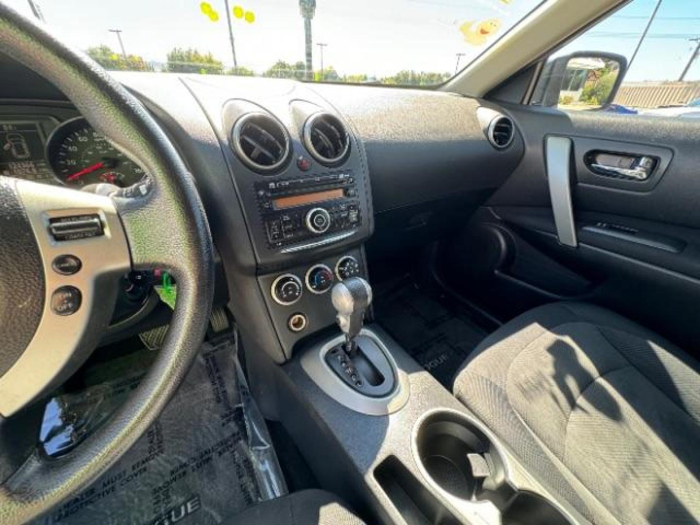 2011 Platinum Graphite Me /Black Cloth Interior Nissan Rogue S AWD (JN8AS5MV4BW) with an 2.5L L4 DOHC 16V engine, Continuously Variabl transmission, located at 940 North Main Street, Cedar City, UT, 84720, (435) 628-0023, 37.692936, -113.061897 - Photo#13