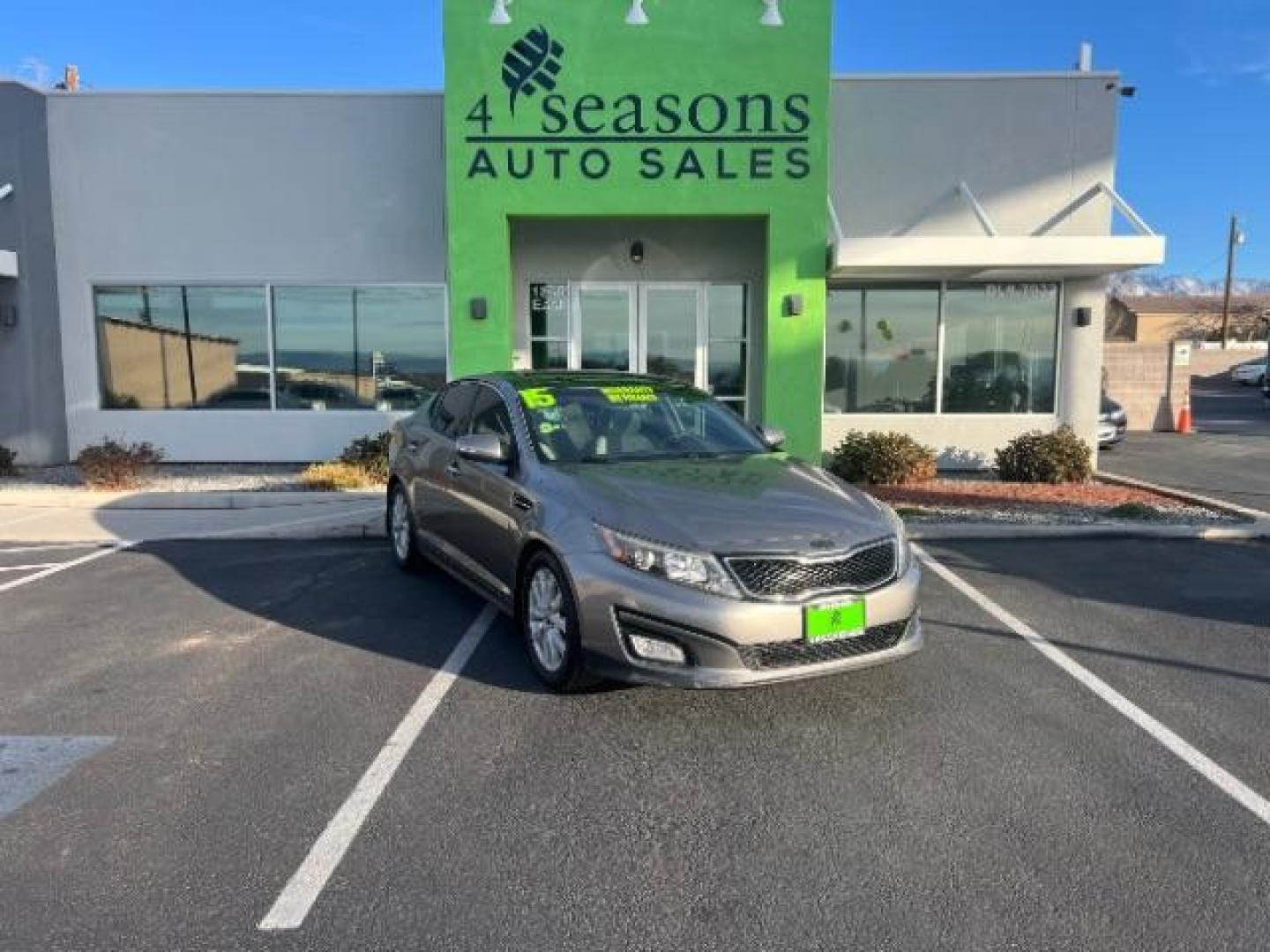 2015 Satin Metal /Beige Kia Optima EX (5XXGN4A71FG) with an 2.4L L4 DOHC 16V engine, 6-Speed Automatic transmission, located at 1865 East Red Hills Pkwy, St. George, 84770, (435) 628-0023, 37.120850, -113.543640 - We specialize in helping ALL people get the best financing available. No matter your credit score, good, bad or none we can get you an amazing rate. Had a bankruptcy, divorce, or repossessions? We give you the green light to get your credit back on the road. Low down and affordable payments that fit - Photo#0