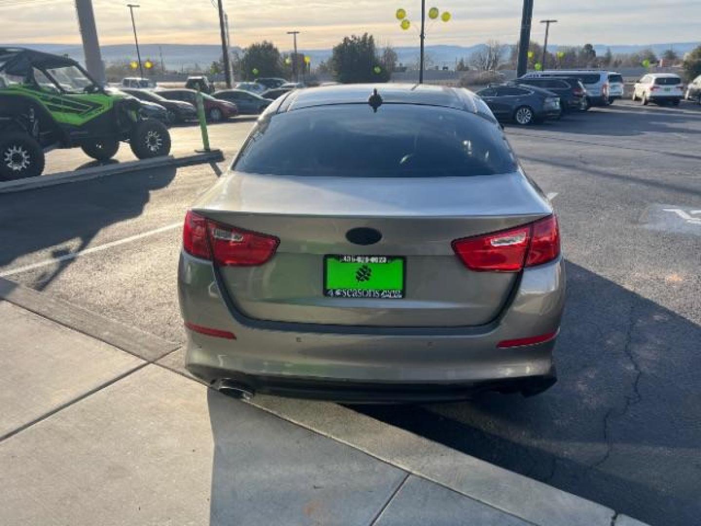 2015 Satin Metal /Beige Kia Optima EX (5XXGN4A71FG) with an 2.4L L4 DOHC 16V engine, 6-Speed Automatic transmission, located at 1865 East Red Hills Pkwy, St. George, 84770, (435) 628-0023, 37.120850, -113.543640 - We specialize in helping ALL people get the best financing available. No matter your credit score, good, bad or none we can get you an amazing rate. Had a bankruptcy, divorce, or repossessions? We give you the green light to get your credit back on the road. Low down and affordable payments that fit - Photo#5