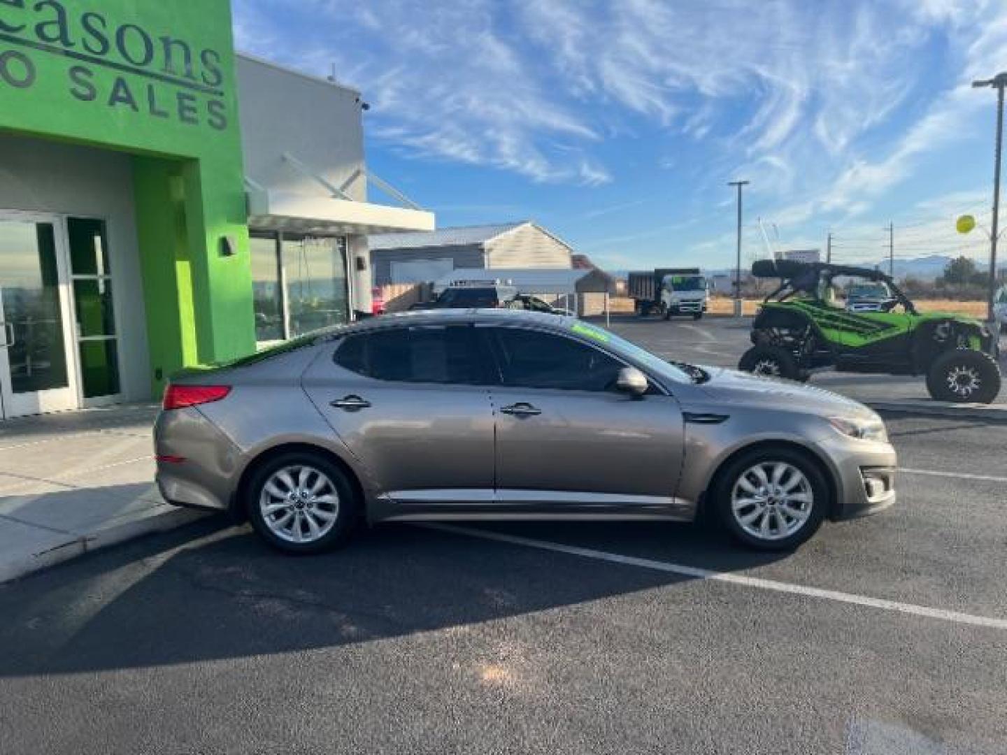 2015 Satin Metal /Beige Kia Optima EX (5XXGN4A71FG) with an 2.4L L4 DOHC 16V engine, 6-Speed Automatic transmission, located at 1865 East Red Hills Pkwy, St. George, 84770, (435) 628-0023, 37.120850, -113.543640 - We specialize in helping ALL people get the best financing available. No matter your credit score, good, bad or none we can get you an amazing rate. Had a bankruptcy, divorce, or repossessions? We give you the green light to get your credit back on the road. Low down and affordable payments that fit - Photo#7