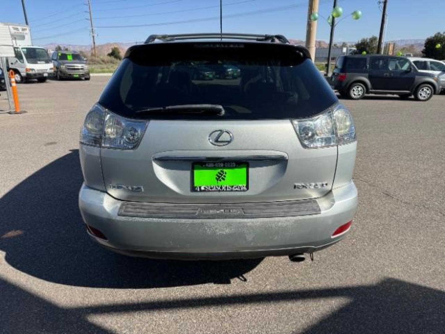 2007 Millennium Silver Me /Light Gray Leather I Lexus RX 350 FWD (2T2GK31U87C) with an 3.5L V6 DOHC 24V engine, 5-Speed Automatic transmission, located at 1865 East Red Hills Pkwy, St. George, 84770, (435) 628-0023, 37.120850, -113.543640 - Photo#4