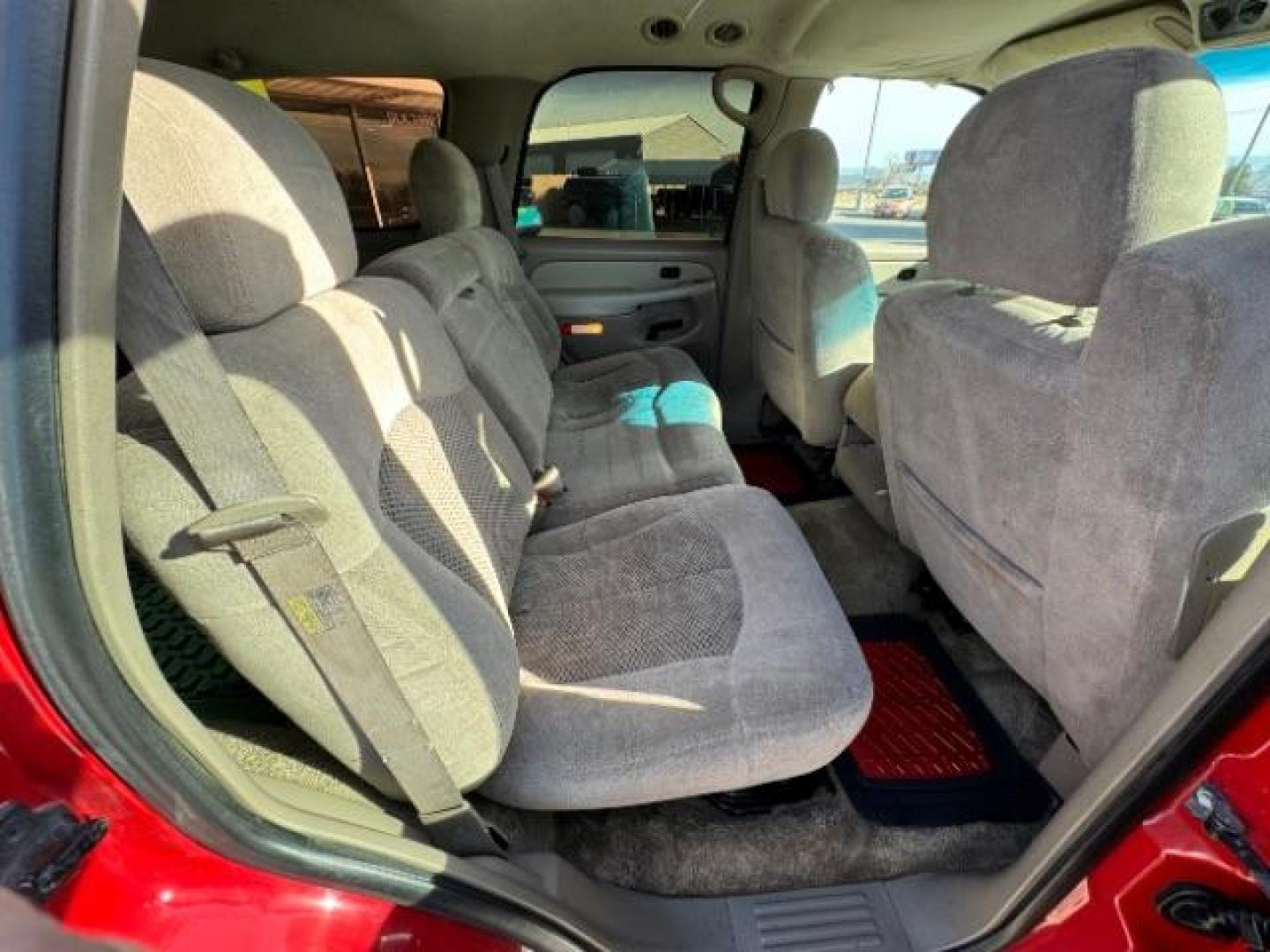 2002 Victory Red /Tan/Neutral Custom C Chevrolet Tahoe 2WD (1GNEC13VX2R) with an 4.8L V8 OHV 16V engine, 4-Speed Automatic transmission, located at 940 North Main Street, Cedar City, UT, 84720, (435) 628-0023, 37.692936, -113.061897 - Photo#26