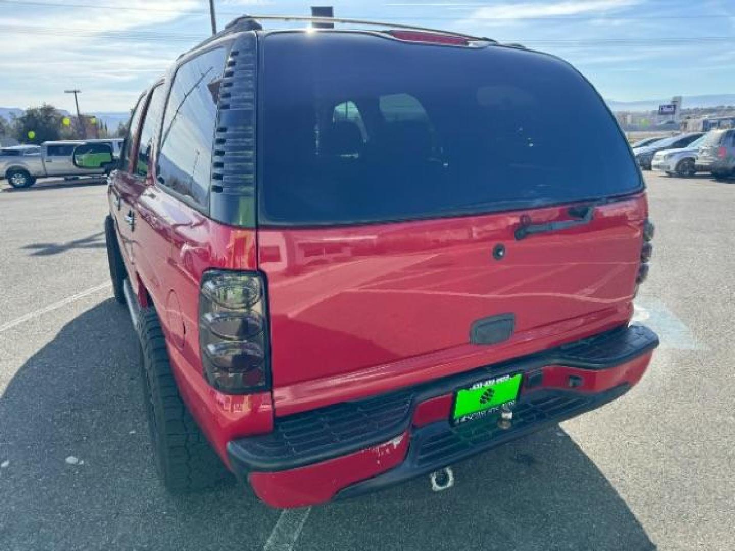 2002 Victory Red /Tan/Neutral Custom C Chevrolet Tahoe 2WD (1GNEC13VX2R) with an 4.8L V8 OHV 16V engine, 4-Speed Automatic transmission, located at 940 North Main Street, Cedar City, UT, 84720, (435) 628-0023, 37.692936, -113.061897 - Photo#7