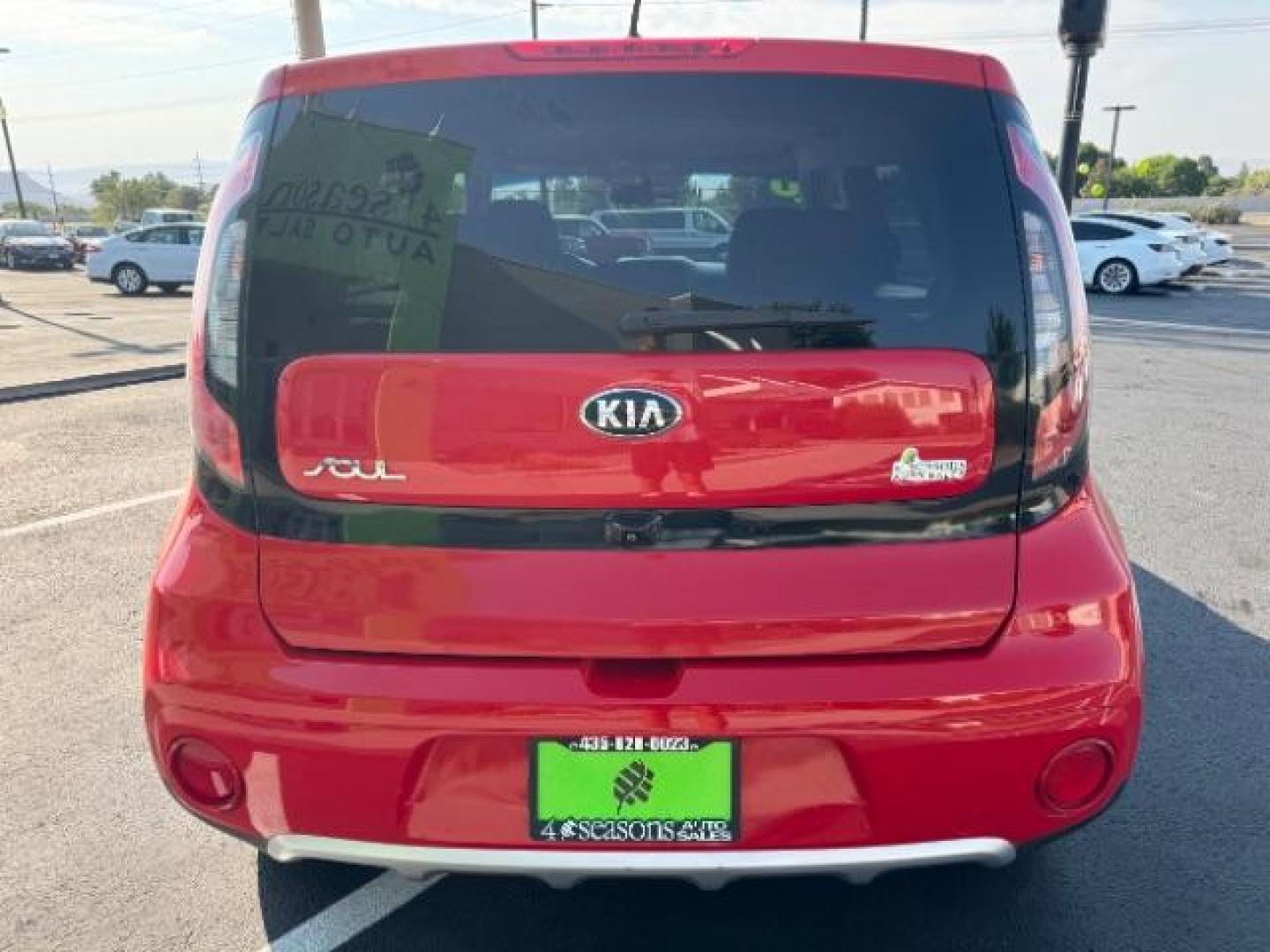 2018 Inferno Red /Black, cloth Kia Soul + (KNDJP3A53J7) with an 2.0L L4 DOHC 16V engine, 6-Speed Automatic transmission, located at 1865 East Red Hills Pkwy, St. George, 84770, (435) 628-0023, 37.120850, -113.543640 - Photo#5