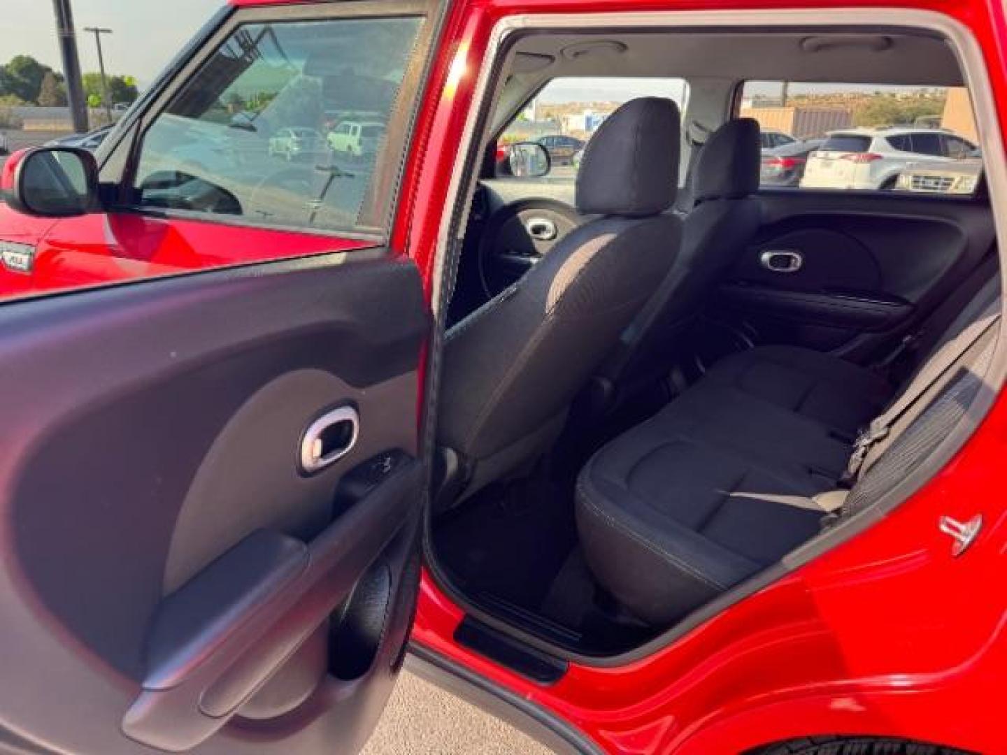 2018 Inferno Red /Black, cloth Kia Soul + (KNDJP3A53J7) with an 2.0L L4 DOHC 16V engine, 6-Speed Automatic transmission, located at 1865 East Red Hills Pkwy, St. George, 84770, (435) 628-0023, 37.120850, -113.543640 - Photo#24