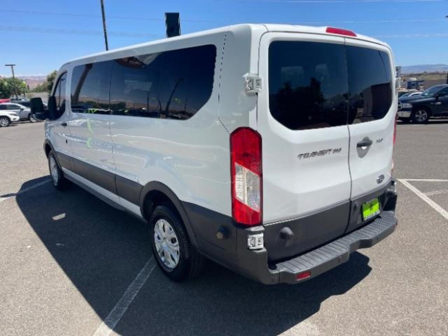 2016 White /Charcoal, cloth Ford Transit 350 Wagon Low Roof XLT 60/40 Pass. 148-in. WB (1FBZX2ZM9GK) with an 3.7L V6 DOHC 24V engine, 6-Speed Automatic transmission, located at 1865 East Red Hills Pkwy, St. George, 84770, (435) 628-0023, 37.120850, -113.543640 - Photo#8