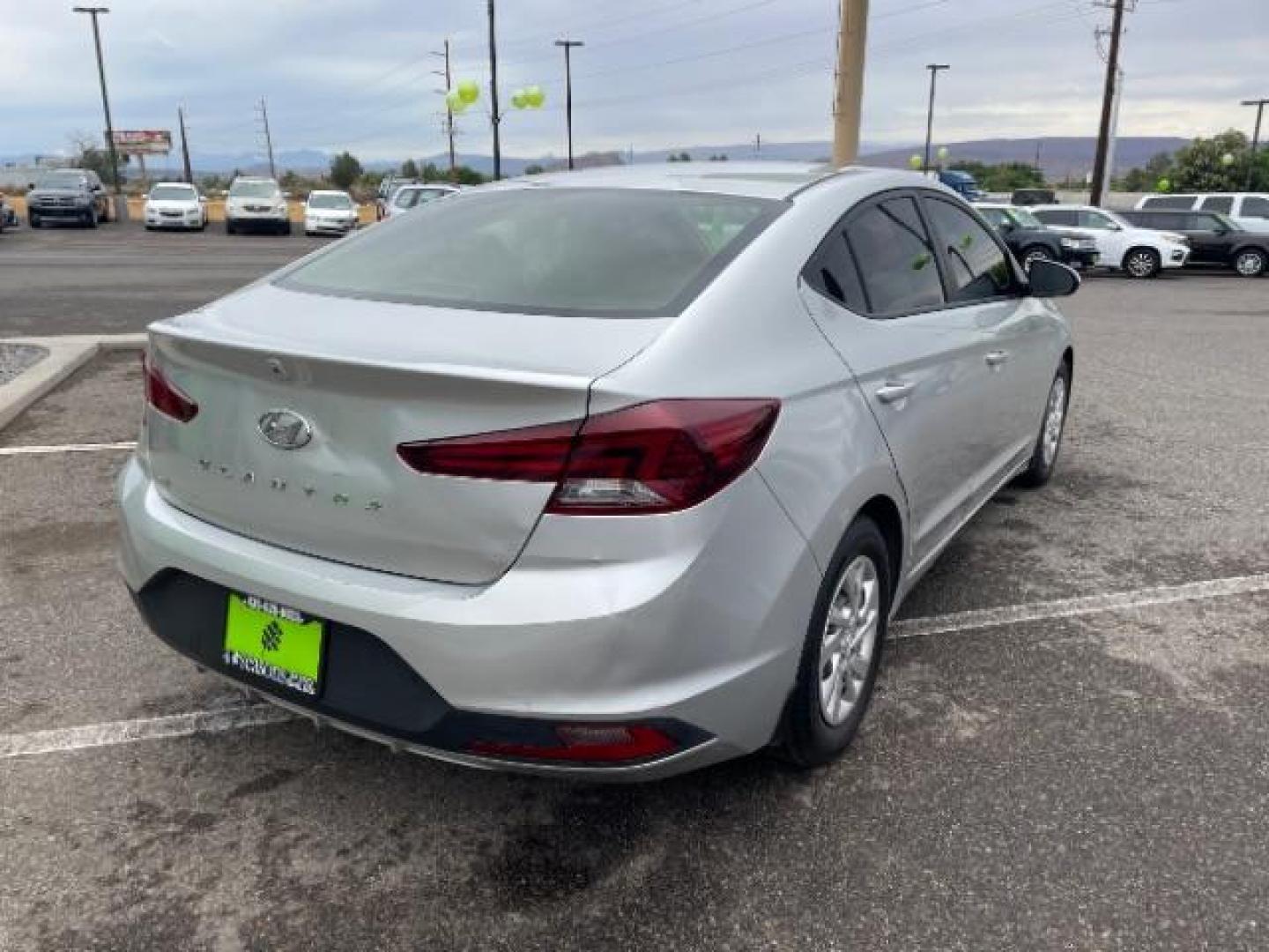 2019 Symphony Silver /Black, cloth Hyundai Elantra SE 6AT (5NPD74LF4KH) with an 1.8L L4 DOHC 16V engine, 6-Speed Manual transmission, located at 1865 East Red Hills Pkwy, St. George, 84770, (435) 628-0023, 37.120850, -113.543640 - We specialize in helping ALL people get the best financing available. No matter your credit score, good, bad or none we can get you an amazing rate. Had a bankruptcy, divorce, or repossessions? We give you the green light to get your credit back on the road. Low down and affordable payments that fit - Photo#10