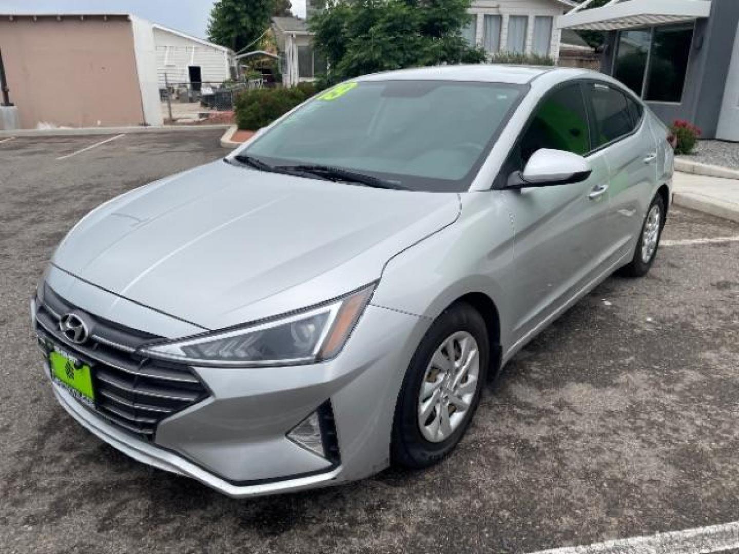 2019 Symphony Silver /Black, cloth Hyundai Elantra SE 6AT (5NPD74LF4KH) with an 1.8L L4 DOHC 16V engine, 6-Speed Manual transmission, located at 1865 East Red Hills Pkwy, St. George, 84770, (435) 628-0023, 37.120850, -113.543640 - We specialize in helping ALL people get the best financing available. No matter your credit score, good, bad or none we can get you an amazing rate. Had a bankruptcy, divorce, or repossessions? We give you the green light to get your credit back on the road. Low down and affordable payments that fit - Photo#4