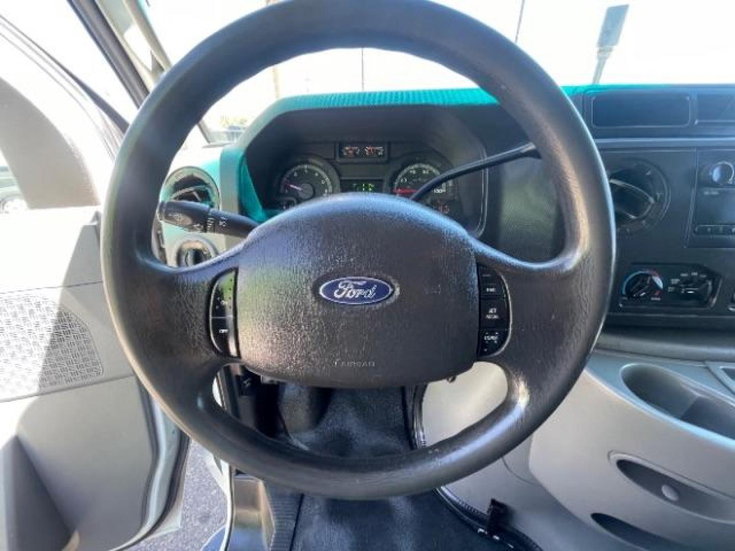 2009 Oxford White /Medium Flint Cloth Interior Ford Econoline E-250 (1FTNE24W19D) with an 4.6L V8 SOHC 16V engine, 4-Speed Automatic transmission, located at 1865 East Red Hills Pkwy, St. George, 84770, (435) 628-0023, 37.120850, -113.543640 - Photo#15