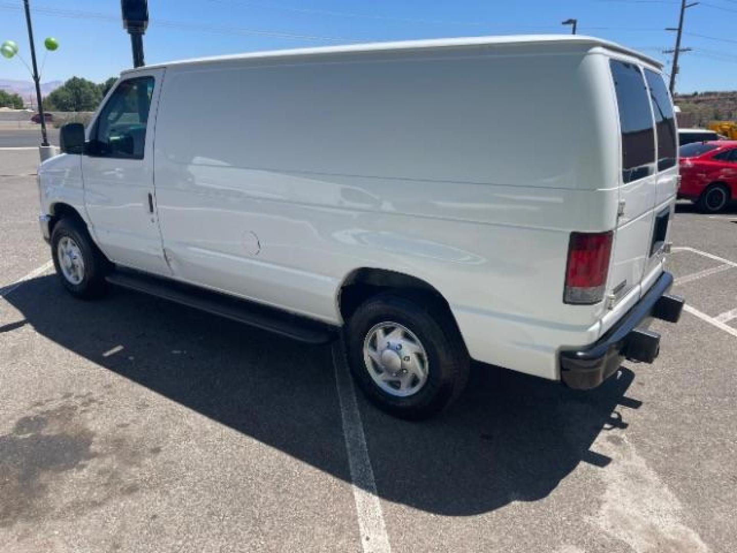 2009 Oxford White /Medium Flint Cloth Interior Ford Econoline E-250 (1FTNE24W19D) with an 4.6L V8 SOHC 16V engine, 4-Speed Automatic transmission, located at 1865 East Red Hills Pkwy, St. George, 84770, (435) 628-0023, 37.120850, -113.543640 - Photo#6