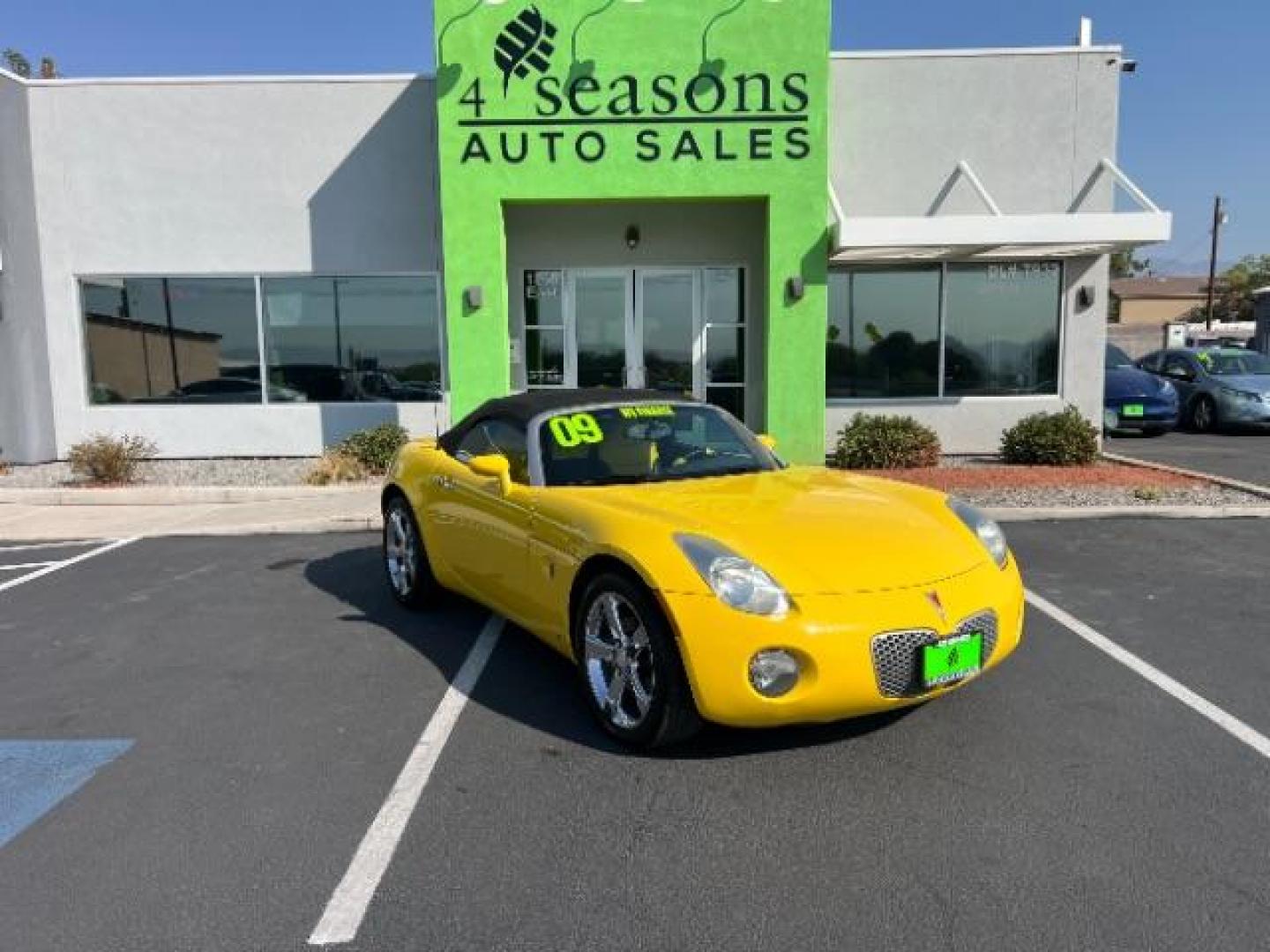 2009 Yellow /Ebony Leather Interior Pontiac Solstice Base (1G2MN35B69Y) with an 2.4L L4 DOHC 16V engine, 5-Speed Automatic transmission, located at 1865 East Red Hills Pkwy, St. George, 84770, (435) 628-0023, 37.120850, -113.543640 - Photo#0