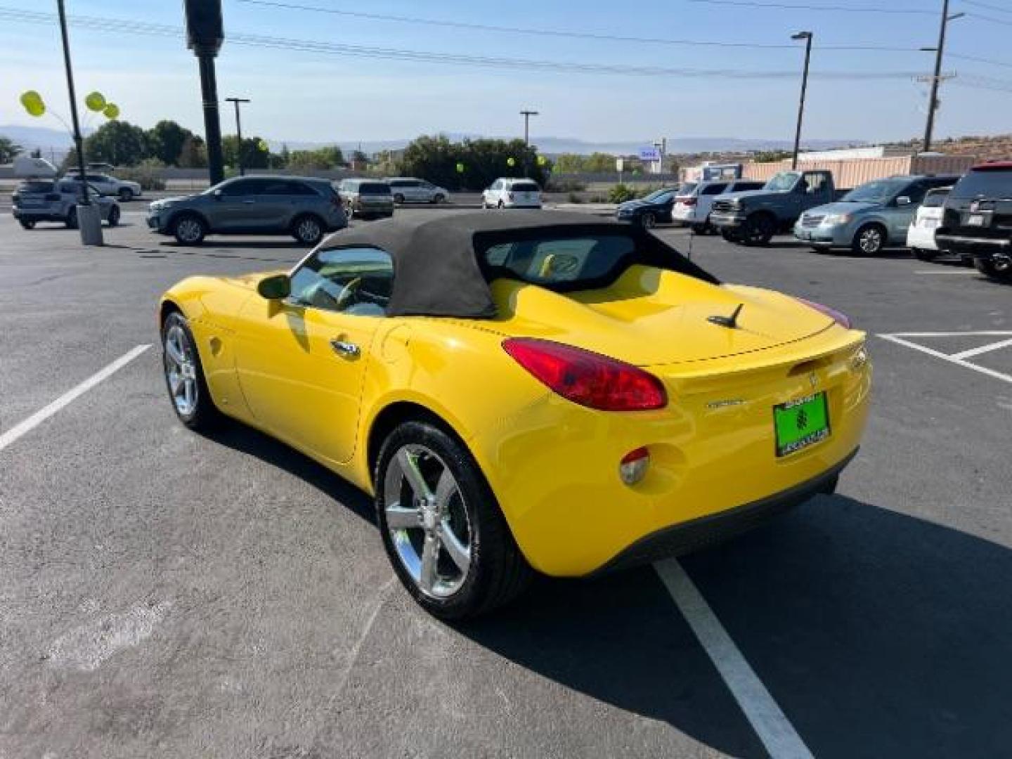 2009 Yellow /Ebony Leather Interior Pontiac Solstice Base (1G2MN35B69Y) with an 2.4L L4 DOHC 16V engine, 5-Speed Automatic transmission, located at 1865 East Red Hills Pkwy, St. George, 84770, (435) 628-0023, 37.120850, -113.543640 - Photo#4