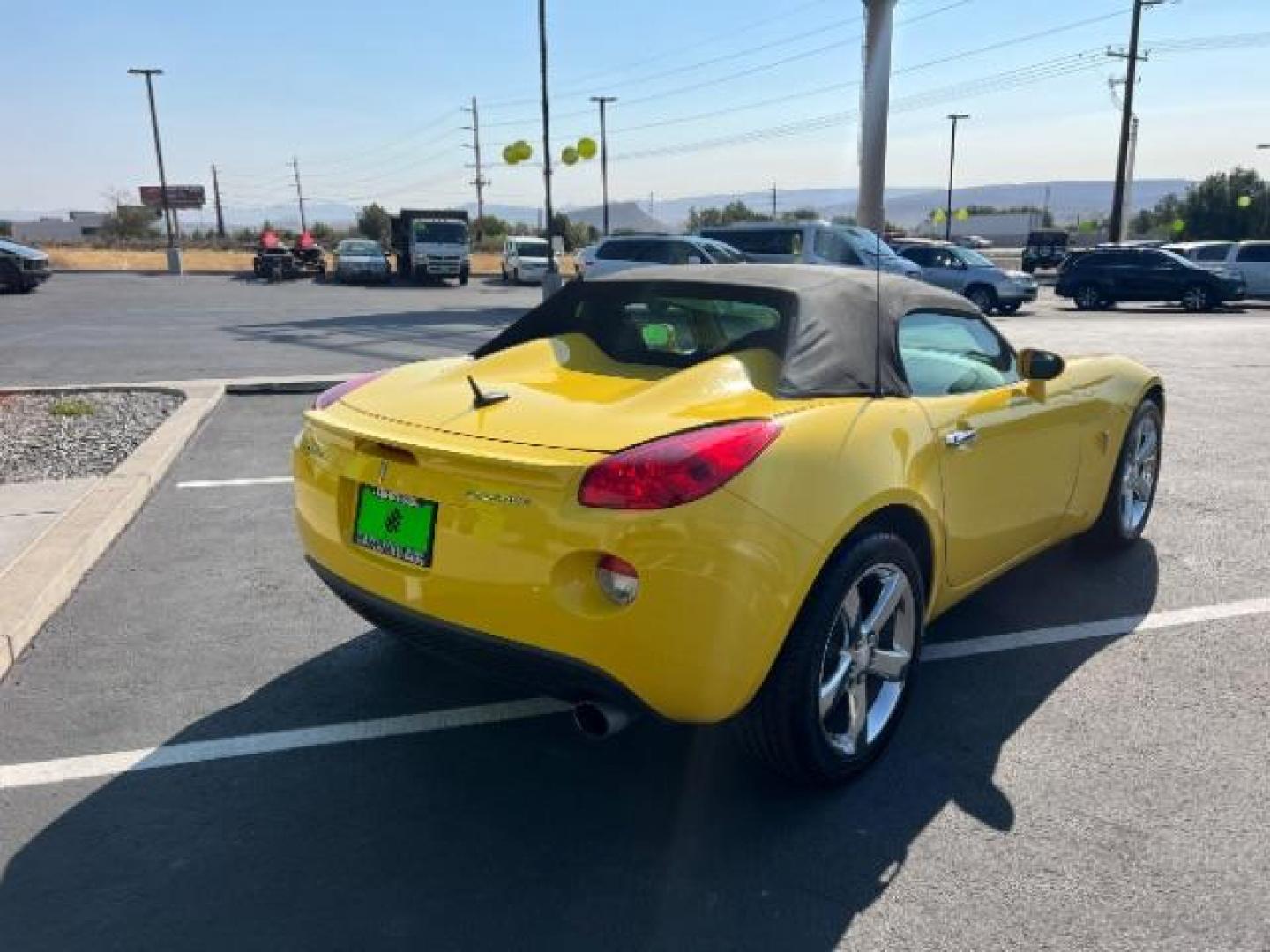 2009 Yellow /Ebony Leather Interior Pontiac Solstice Base (1G2MN35B69Y) with an 2.4L L4 DOHC 16V engine, 5-Speed Automatic transmission, located at 1865 East Red Hills Pkwy, St. George, 84770, (435) 628-0023, 37.120850, -113.543640 - Photo#6