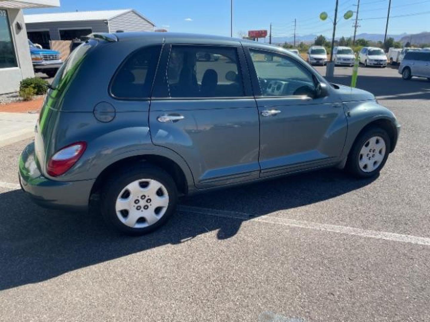 2006 Magnesium Pearl /Pastel Slate Gray Cl Chrysler PT Cruiser Touring Edition (3A4FY58B66T) with an 2.4L L4 DOHC 16V engine, 4-Speed Automatic transmission, located at 1865 East Red Hills Pkwy, St. George, 84770, (435) 628-0023, 37.120850, -113.543640 - Photo#10