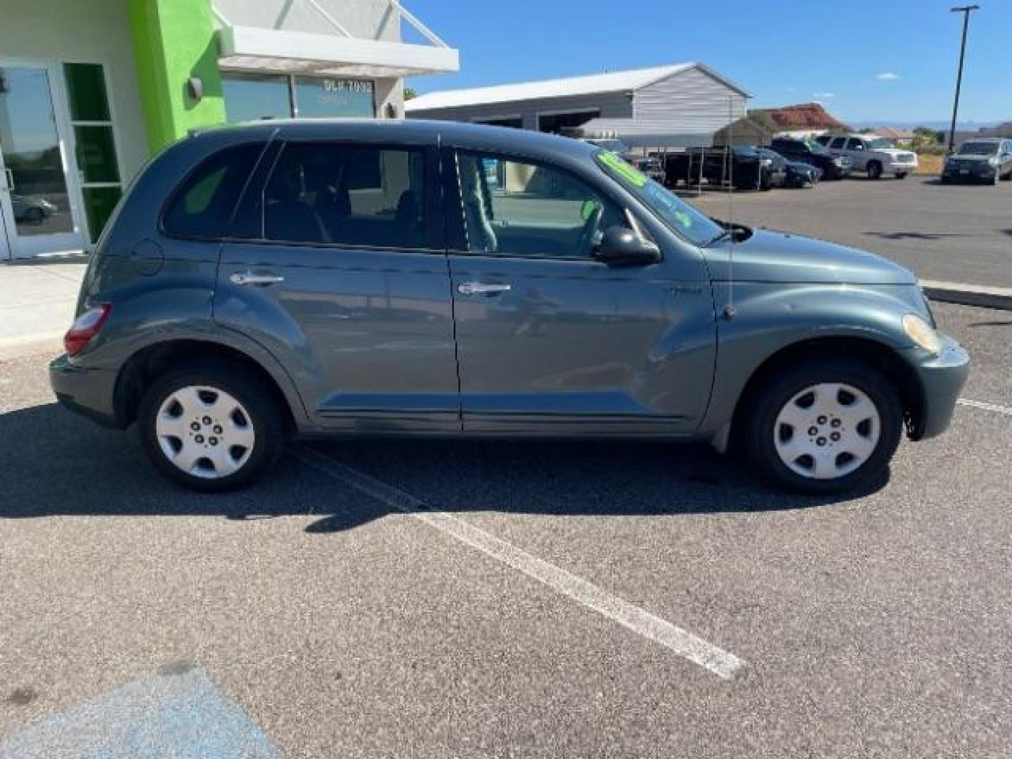 2006 Magnesium Pearl /Pastel Slate Gray Cl Chrysler PT Cruiser Touring Edition (3A4FY58B66T) with an 2.4L L4 DOHC 16V engine, 4-Speed Automatic transmission, located at 1865 East Red Hills Pkwy, St. George, 84770, (435) 628-0023, 37.120850, -113.543640 - Photo#11