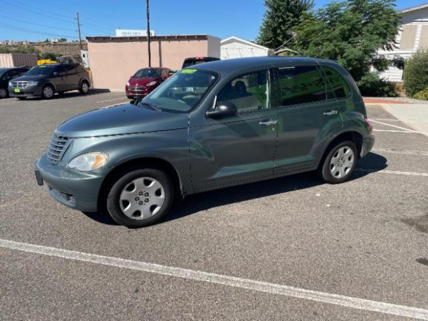 2006 Magnesium Pearl /Pastel Slate Gray Cl Chrysler PT Cruiser Touring Edition (3A4FY58B66T) with an 2.4L L4 DOHC 16V engine, 4-Speed Automatic transmission, located at 1865 East Red Hills Pkwy, St. George, 84770, (435) 628-0023, 37.120850, -113.543640 - Photo#4