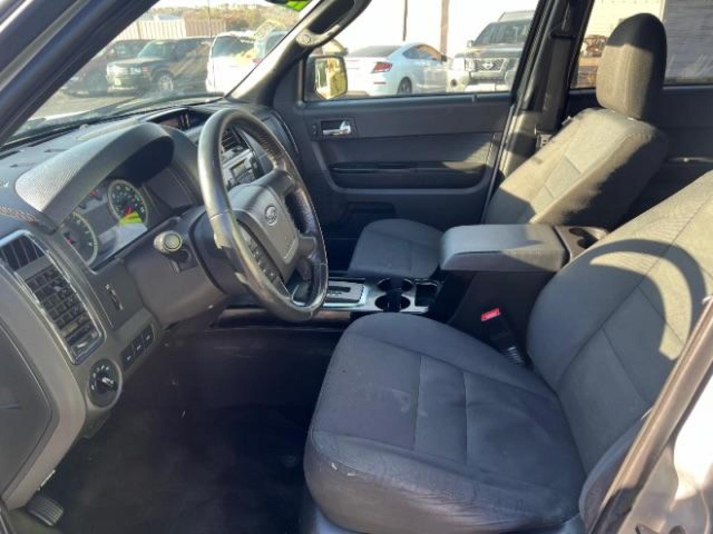 2012 Ingot Silver Metalli /Charcoal Black Cloth Ford Escape XLT FWD (1FMCU0DG9CK) with an 3.0L V6 DOHC 24V engine, 6-Speed Automatic transmission, located at 1865 East Red Hills Pkwy, St. George, 84770, (435) 628-0023, 37.120850, -113.543640 - We specialize in helping ALL people get the best financing available. No matter your credit score, good, bad or none we can get you an amazing rate. Had a bankruptcy, divorce, or repossessions? We give you the green light to get your credit back on the road. Low down and affordable payments that fit - Photo#14