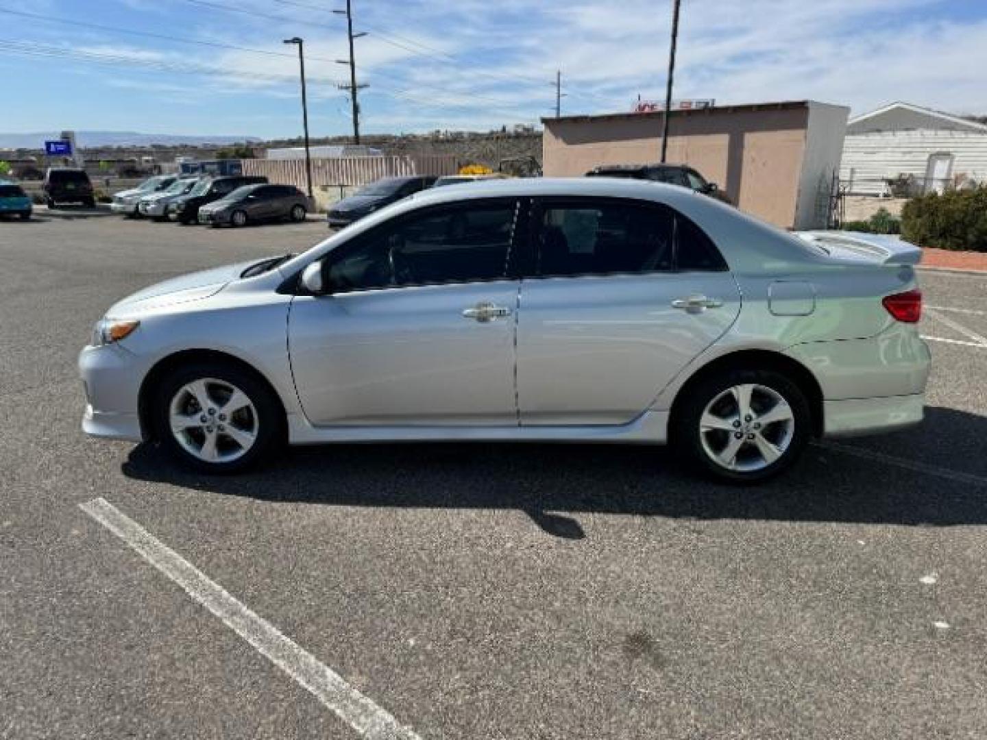 2013 Classic Silver Metal /Dark Charcoal Cloth Toyota Corolla S 4-Speed AT (5YFBU4EEXDP) with an 1.8L L4 DOHC 16V engine, Automatic transmission transmission, located at 1865 East Red Hills Pkwy, St. George, 84770, (435) 628-0023, 37.120850, -113.543640 - Photo#5