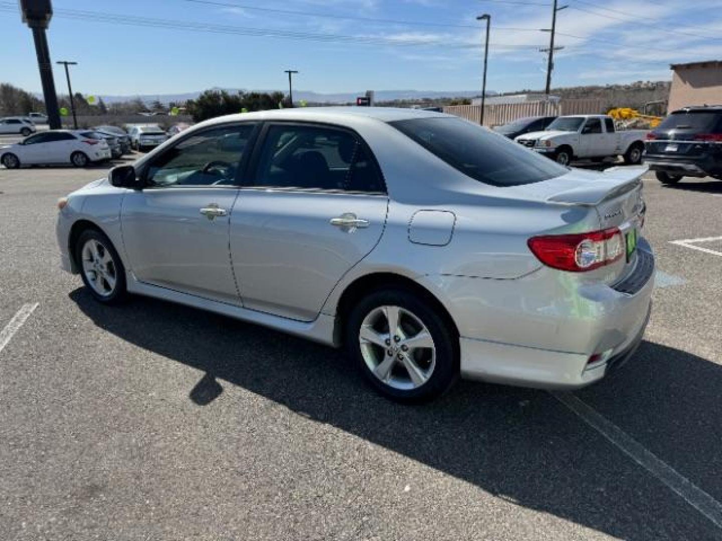 2013 Classic Silver Metal /Dark Charcoal Cloth Toyota Corolla S 4-Speed AT (5YFBU4EEXDP) with an 1.8L L4 DOHC 16V engine, Automatic transmission transmission, located at 1865 East Red Hills Pkwy, St. George, 84770, (435) 628-0023, 37.120850, -113.543640 - Photo#6