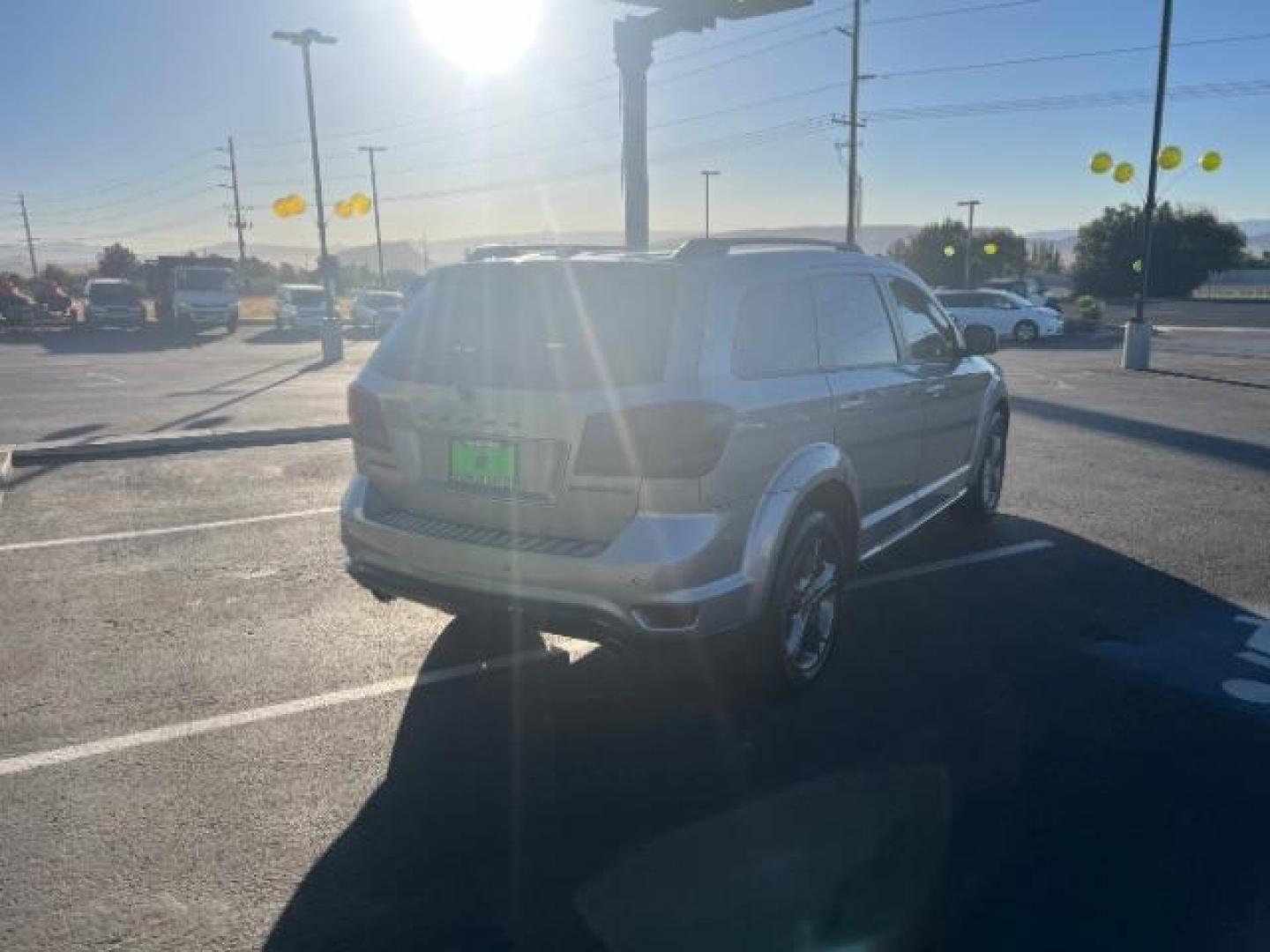 2015 Billet Silver Metall /Black Dodge Journey Crossroad FWD (3C4PDCGG3FT) with an 3.6L V6 DOHC 24V engine, 6-Speed Automatic transmission, located at 940 North Main Street, Cedar City, UT, 84720, (435) 628-0023, 37.692936, -113.061897 - Photo#6