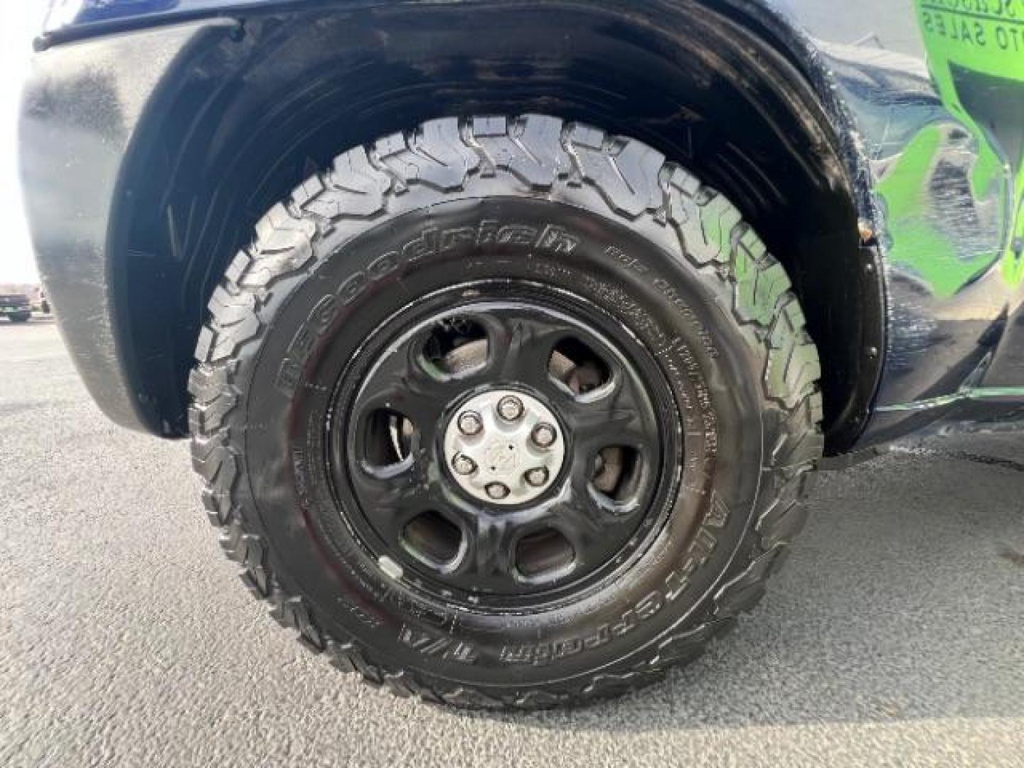 2008 Midnight Blue /Steel/Graphite Cloth Nissan Xterra S 4WD (5N1AN08W28C) with an 4.0L V6 DOHC 24V engine, 5-Speed Automatic transmission, located at 1865 East Red Hills Pkwy, St. George, 84770, (435) 628-0023, 37.120850, -113.543640 - Photo#10