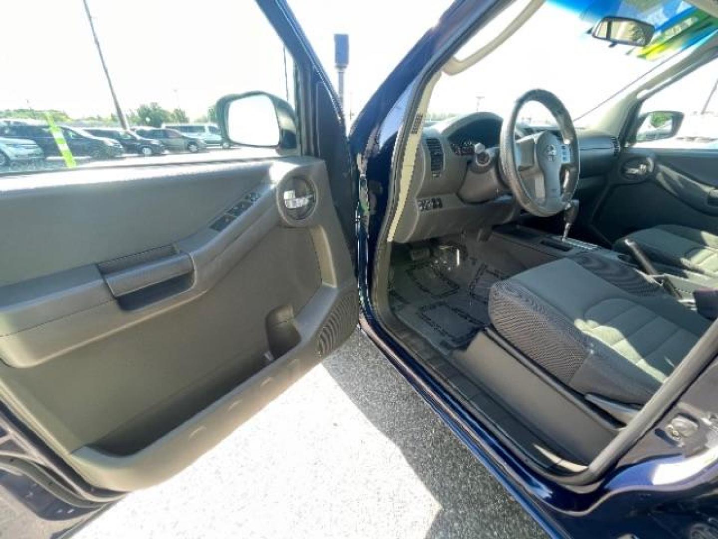 2008 Midnight Blue /Steel/Graphite Cloth Nissan Xterra S 4WD (5N1AN08W28C) with an 4.0L V6 DOHC 24V engine, 5-Speed Automatic transmission, located at 1865 East Red Hills Pkwy, St. George, 84770, (435) 628-0023, 37.120850, -113.543640 - Photo#16