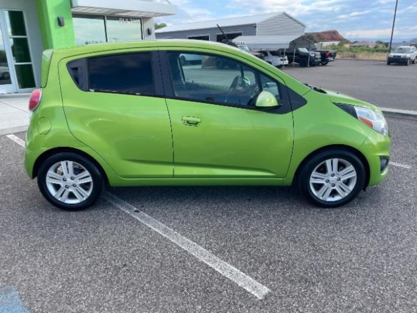 2015 Lime Metallic /Silver w/Silver Trim Chevrolet Spark LS Manual (KL8CA6S91FC) with an 1.2L L4 16V DOHC engine, 5-Speed Manual transmission, located at 940 North Main Street, Cedar City, UT, 84720, (435) 628-0023, 37.692936, -113.061897 - Photo#9