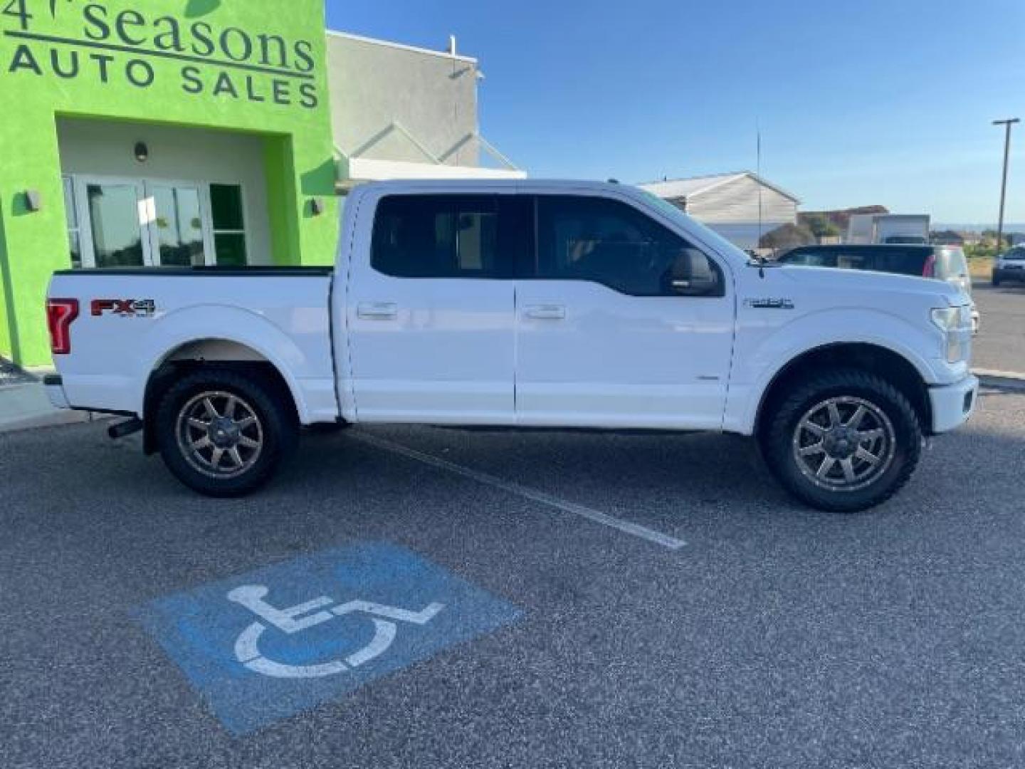 2016 Oxford White /Black, premium cloth Ford F-150 XLT SuperCrew 5.5-ft. Bed 4WD (1FTEW1EP3GK) with an 2.7L V6 DOHC 24V engine, 6-Speed Automatic transmission, located at 1865 East Red Hills Pkwy, St. George, 84770, (435) 628-0023, 37.120850, -113.543640 - We specialize in helping ALL people get the best financing available. No matter your credit score, good, bad or none we can get you an amazing rate. Had a bankruptcy, divorce, or repossessions? We give you the green light to get your credit back on the road. Low down and affordable payments that fit - Photo#11