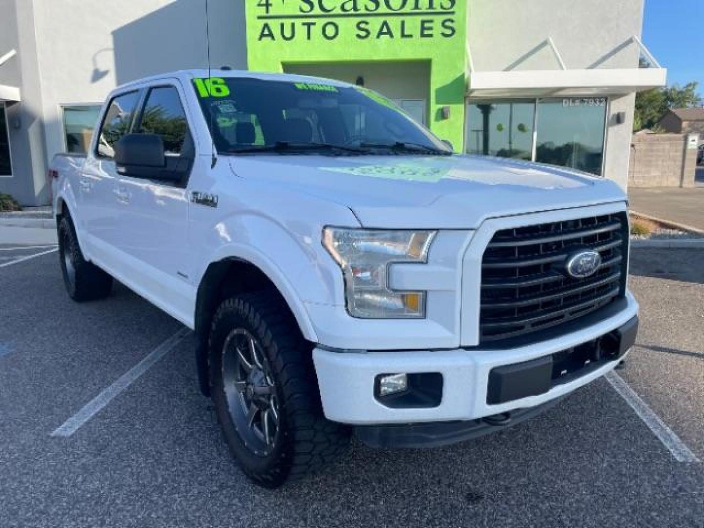 2016 Oxford White /Black, premium cloth Ford F-150 XLT SuperCrew 5.5-ft. Bed 4WD (1FTEW1EP3GK) with an 2.7L V6 DOHC 24V engine, 6-Speed Automatic transmission, located at 1865 East Red Hills Pkwy, St. George, 84770, (435) 628-0023, 37.120850, -113.543640 - We specialize in helping ALL people get the best financing available. No matter your credit score, good, bad or none we can get you an amazing rate. Had a bankruptcy, divorce, or repossessions? We give you the green light to get your credit back on the road. Low down and affordable payments that fit - Photo#1