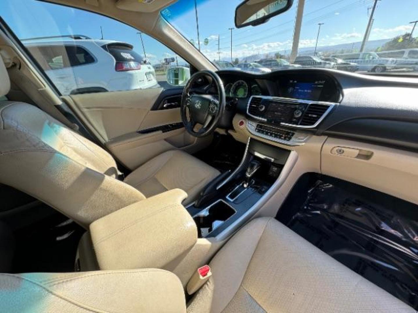 2013 White Orchid Pearl /Ivory Leather Interi Honda Accord EX-L Sedan CVT (1HGCR2F84DA) with an 2.4L L4 DOHC 16V engine, Continuously Variabl transmission, located at 1865 East Red Hills Pkwy, St. George, 84770, (435) 628-0023, 37.120850, -113.543640 - Photo#40