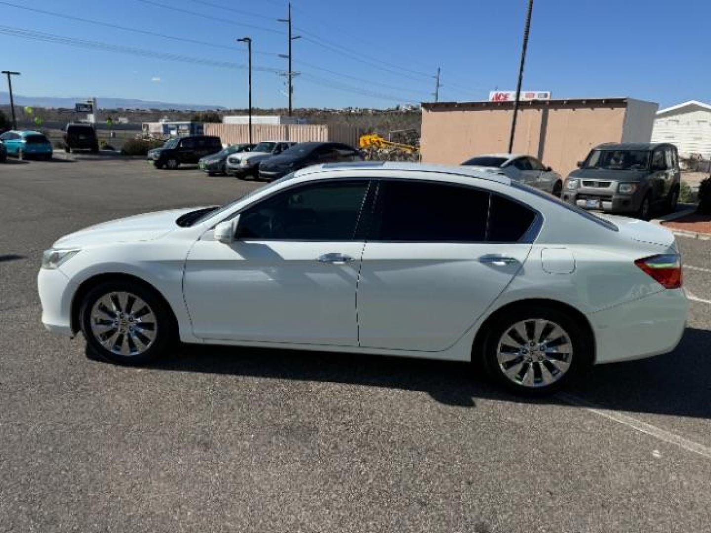 2013 White Orchid Pearl /Ivory Leather Interi Honda Accord EX-L Sedan CVT (1HGCR2F84DA) with an 2.4L L4 DOHC 16V engine, Continuously Variabl transmission, located at 1865 East Red Hills Pkwy, St. George, 84770, (435) 628-0023, 37.120850, -113.543640 - Photo#5