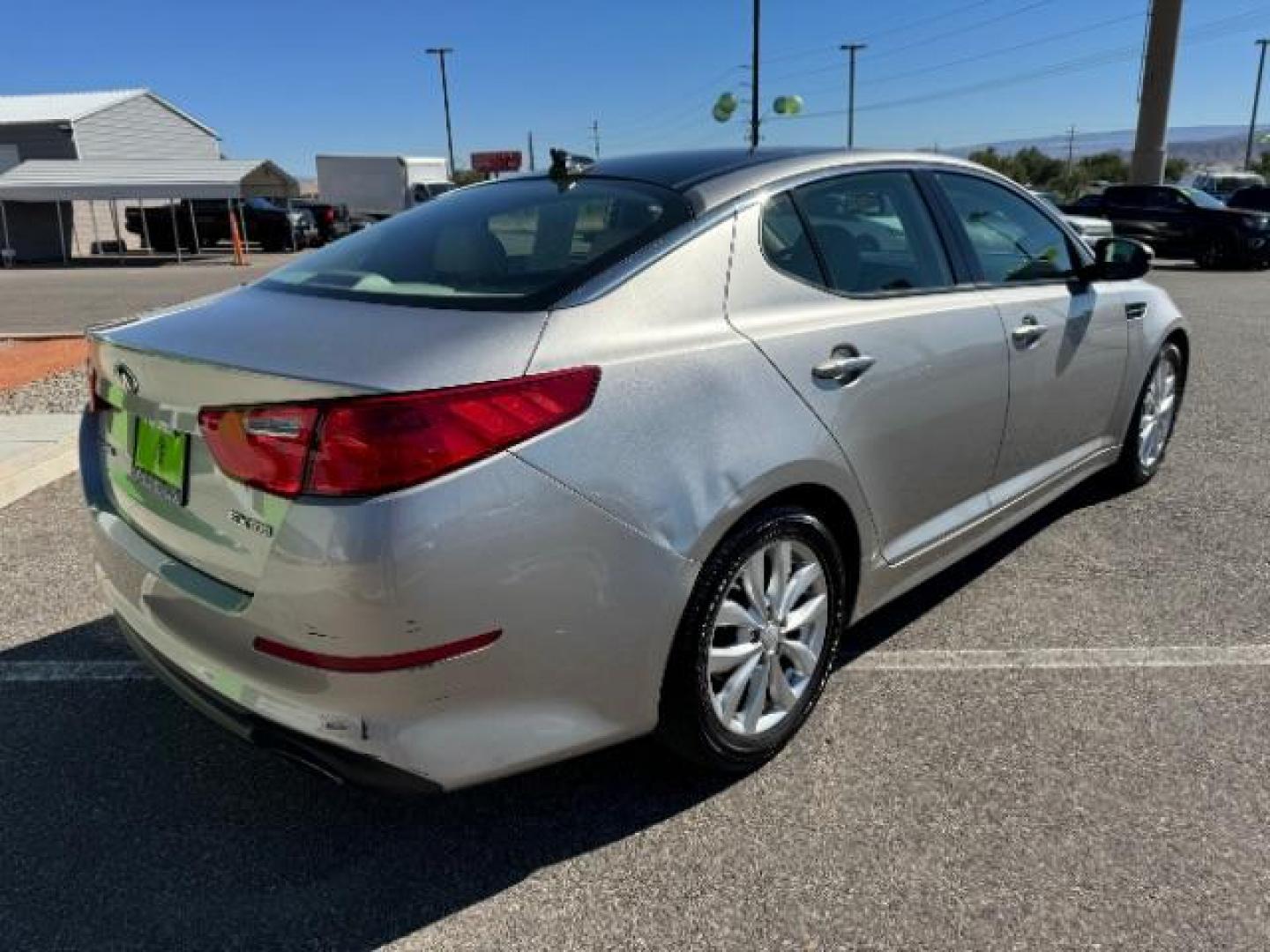 2014 Titanium Silver /Beige Kia Optima EX (5XXGN4A7XEG) with an 2.4L L4 DOHC 16V engine, 6-Speed Automatic transmission, located at 1865 East Red Hills Pkwy, St. George, 84770, (435) 628-0023, 37.120850, -113.543640 - Photo#8