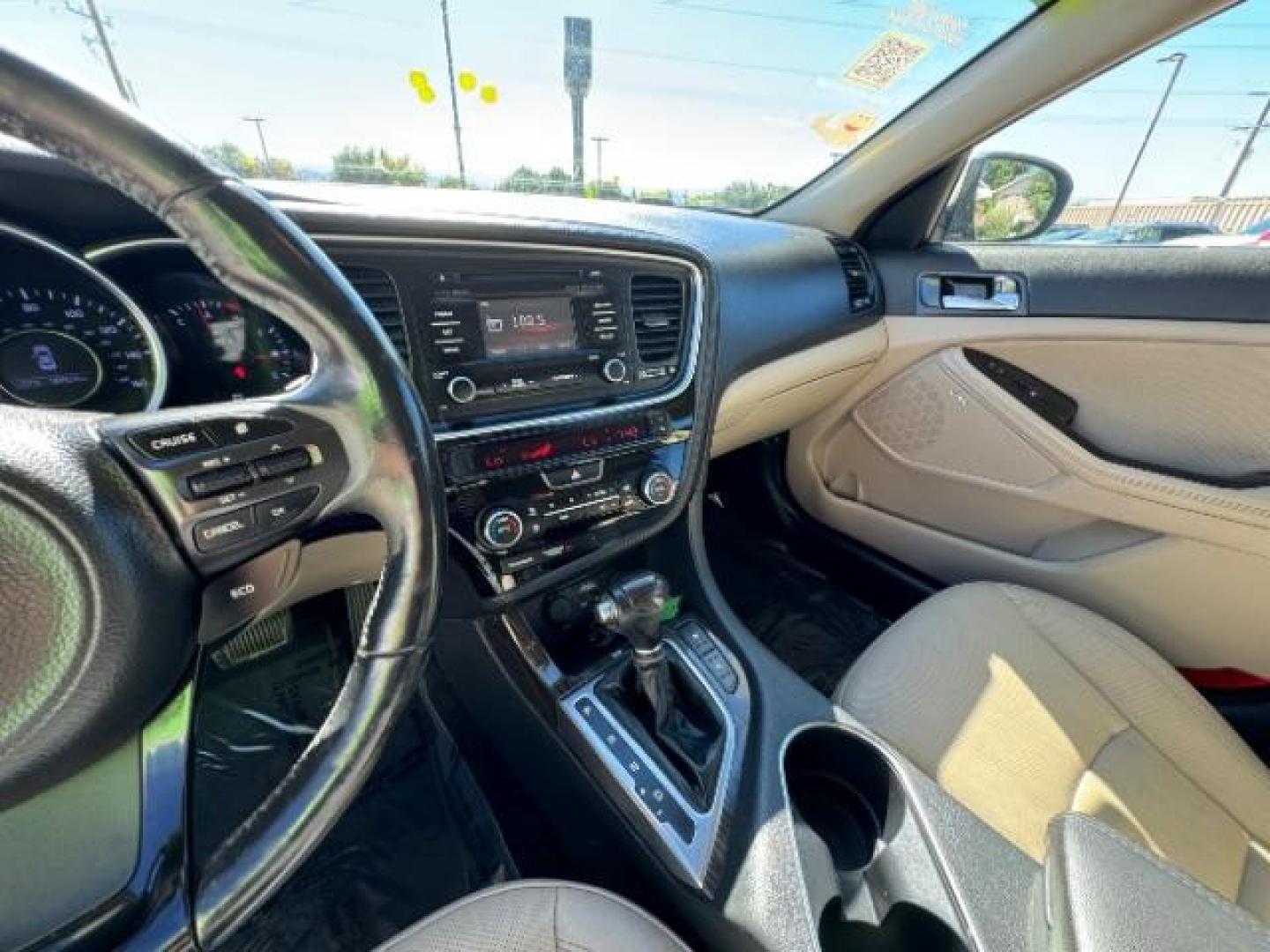 2014 Titanium Silver /Beige Kia Optima EX (5XXGN4A7XEG) with an 2.4L L4 DOHC 16V engine, 6-Speed Automatic transmission, located at 1865 East Red Hills Pkwy, St. George, 84770, (435) 628-0023, 37.120850, -113.543640 - Photo#18