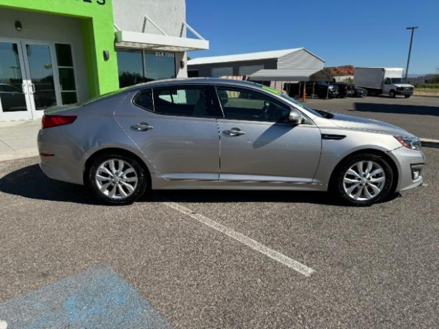 2014 Titanium Silver /Beige Kia Optima EX (5XXGN4A7XEG) with an 2.4L L4 DOHC 16V engine, 6-Speed Automatic transmission, located at 1865 East Red Hills Pkwy, St. George, 84770, (435) 628-0023, 37.120850, -113.543640 - Photo#9