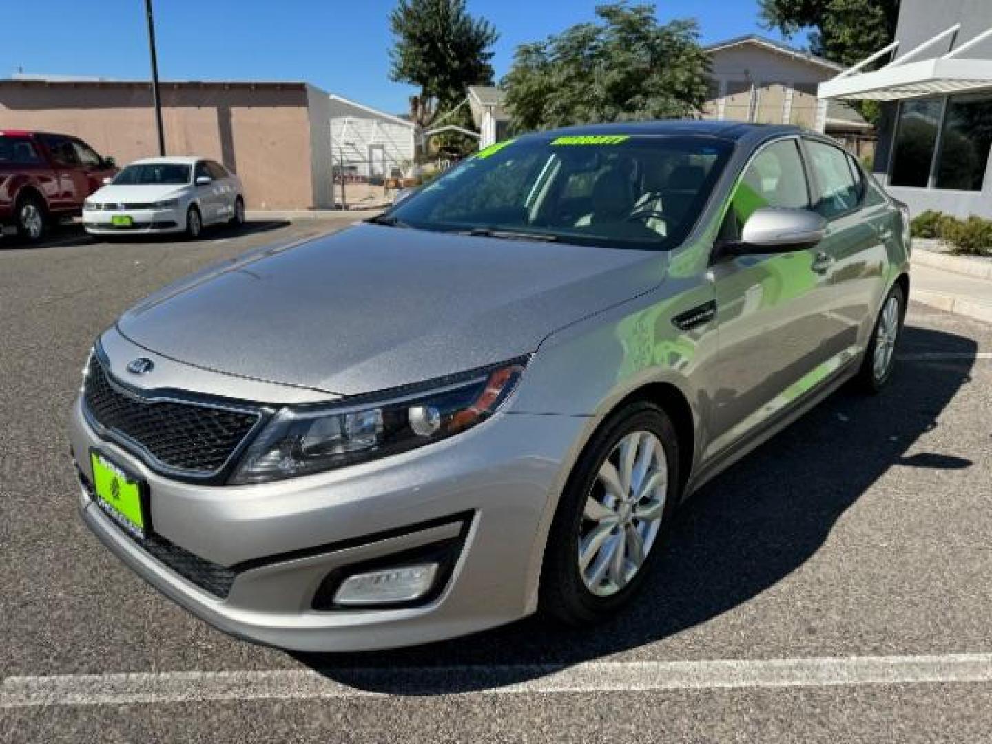 2014 Titanium Silver /Beige Kia Optima EX (5XXGN4A7XEG) with an 2.4L L4 DOHC 16V engine, 6-Speed Automatic transmission, located at 1865 East Red Hills Pkwy, St. George, 84770, (435) 628-0023, 37.120850, -113.543640 - Photo#3