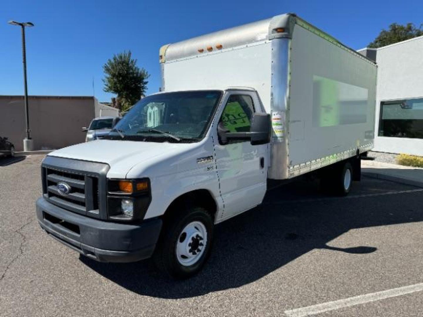 2015 White /Gray Leather Ford Econoline E-350 Super Duty (1FDWE3FL6FD) with an 5.4L V8 SOHC 16V engine, 4-Speed Automatic transmission, located at 1865 East Red Hills Pkwy, St. George, 84770, (435) 628-0023, 37.120850, -113.543640 - CNG Fuel . We specialize in helping ALL people get the best financing available. No matter your credit score, good, bad or none we can get you an amazing rate. Had a bankruptcy, divorce, or repossessions? We give you the green light to get your credit back on the road. Low down and affordable paymen - Photo#3