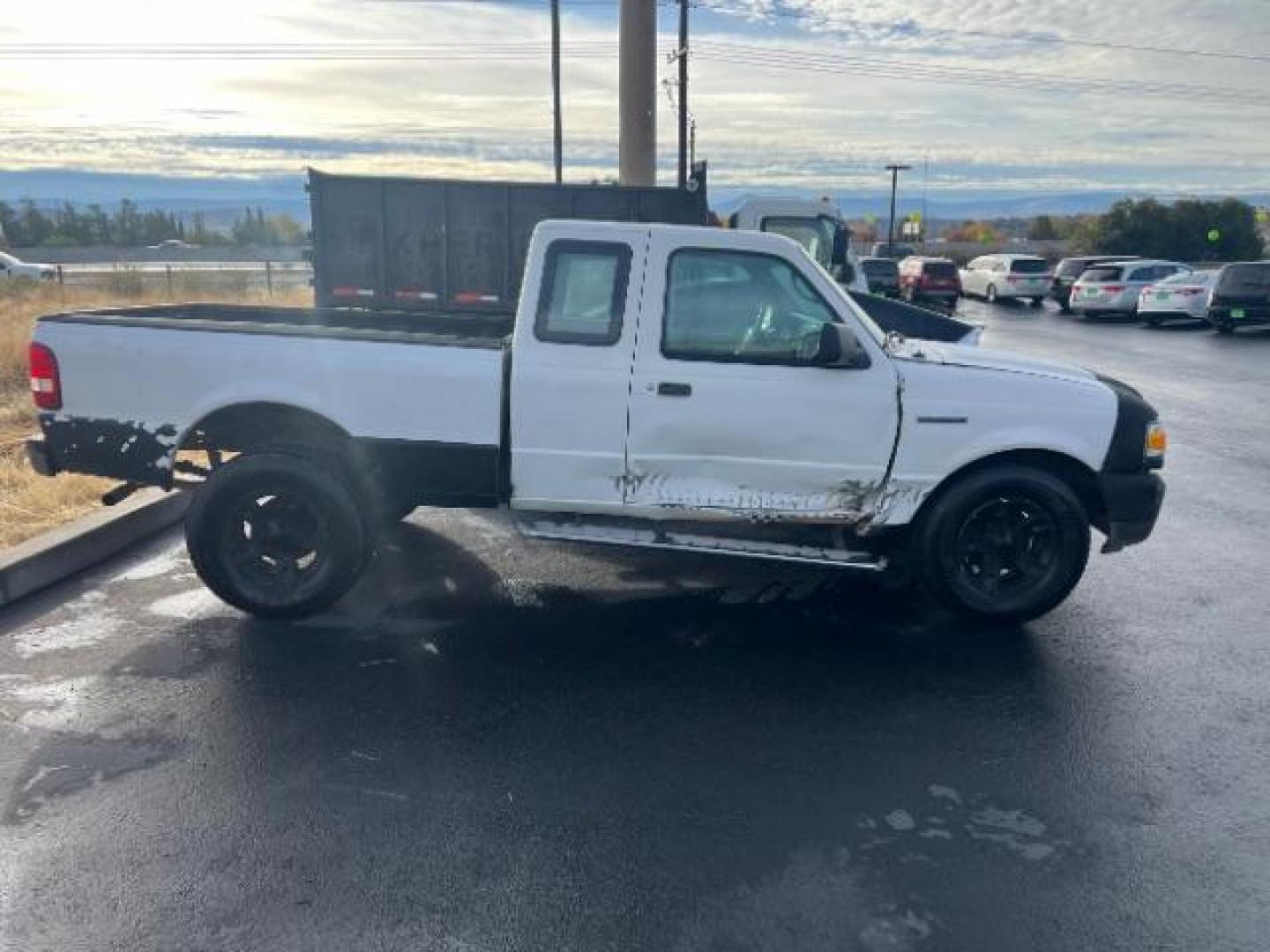 2007 Oxford White /Medium Dark Flint Cloth Interior Ford Ranger XL SuperCab 2WD (1FTYR14DX7P) with an 2.3L L4 SOHC 8V engine, 5-Speed Manual transmission, located at 1865 East Red Hills Pkwy, St. George, 84770, (435) 628-0023, 37.120850, -113.543640 - Photo#6