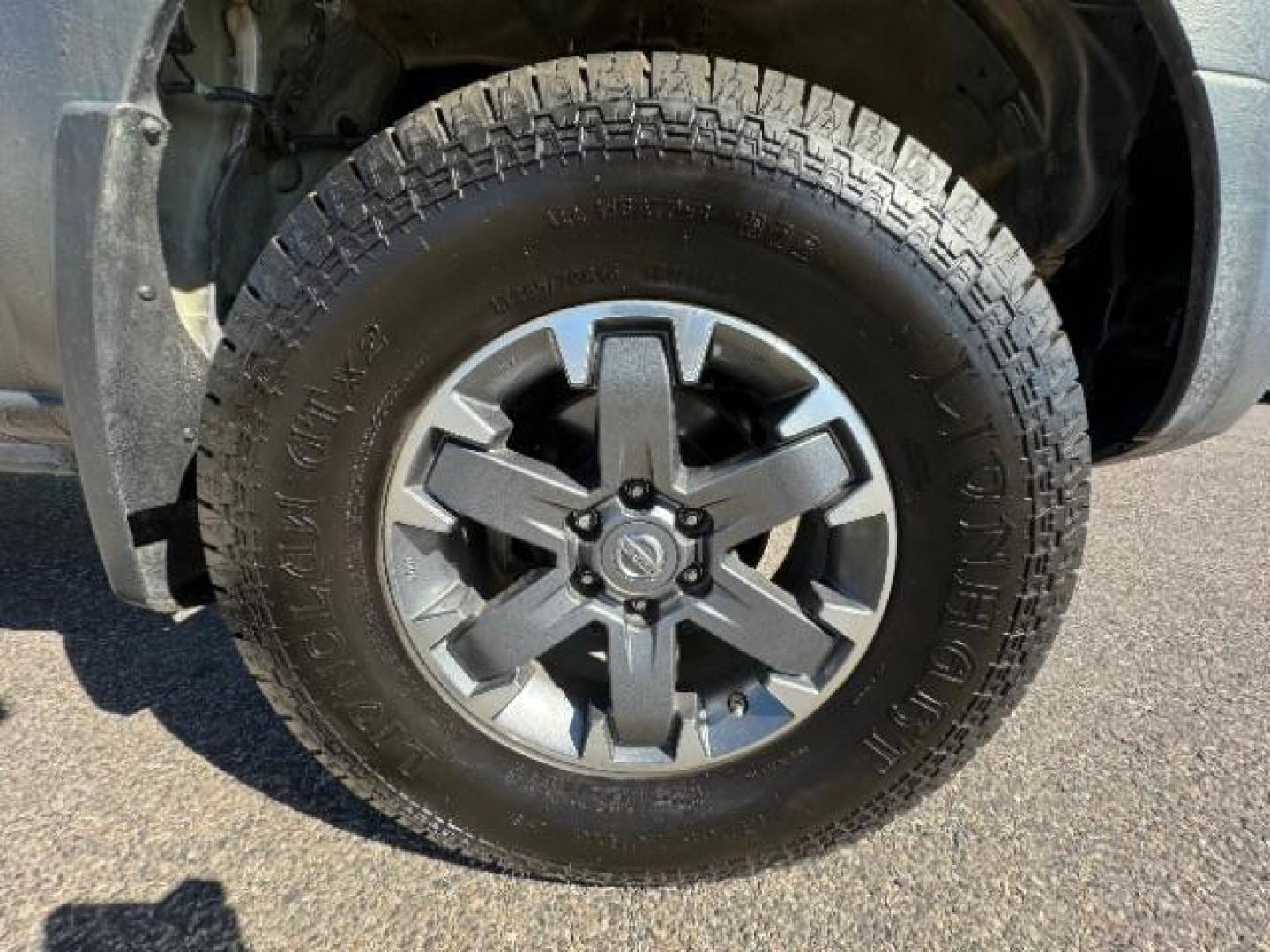 2018 Gun Metallic /Graphite w/White Stitching, cloth Nissan Frontier PRO-4X Crew Cab 5AT 4WD (1N6AD0EV9JN) with an 4.0L V6 DOHC 24V engine, 5-Speed Automatic transmission, located at 940 North Main Street, Cedar City, UT, 84720, (435) 628-0023, 37.692936, -113.061897 - Photo#12