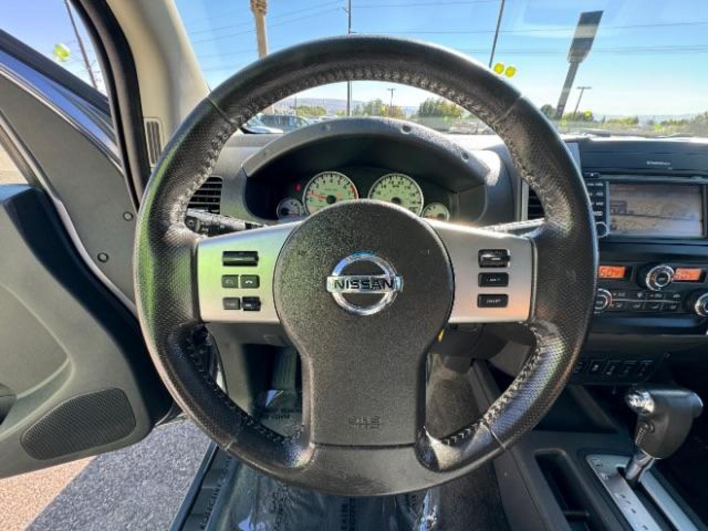 2018 Gun Metallic /Graphite w/White Stitching, cloth Nissan Frontier PRO-4X Crew Cab 5AT 4WD (1N6AD0EV9JN) with an 4.0L V6 DOHC 24V engine, 5-Speed Automatic transmission, located at 940 North Main Street, Cedar City, UT, 84720, (435) 628-0023, 37.692936, -113.061897 - Photo#20