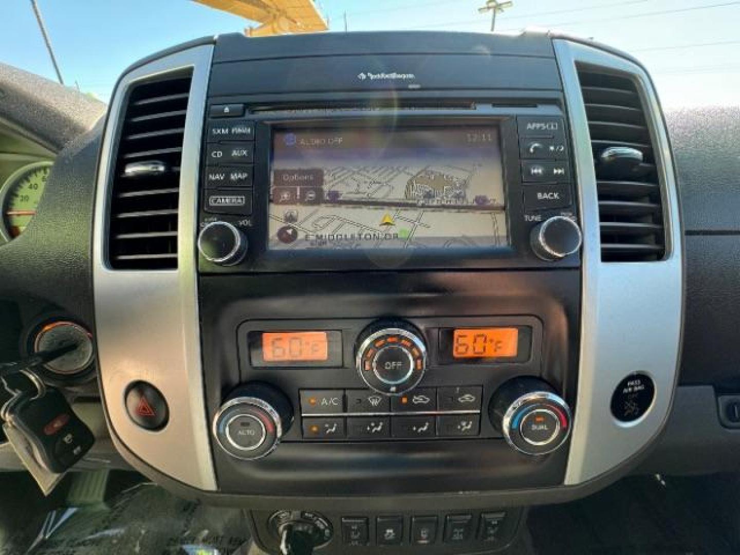 2018 Gun Metallic /Graphite w/White Stitching, cloth Nissan Frontier PRO-4X Crew Cab 5AT 4WD (1N6AD0EV9JN) with an 4.0L V6 DOHC 24V engine, 5-Speed Automatic transmission, located at 940 North Main Street, Cedar City, UT, 84720, (435) 628-0023, 37.692936, -113.061897 - Photo#24