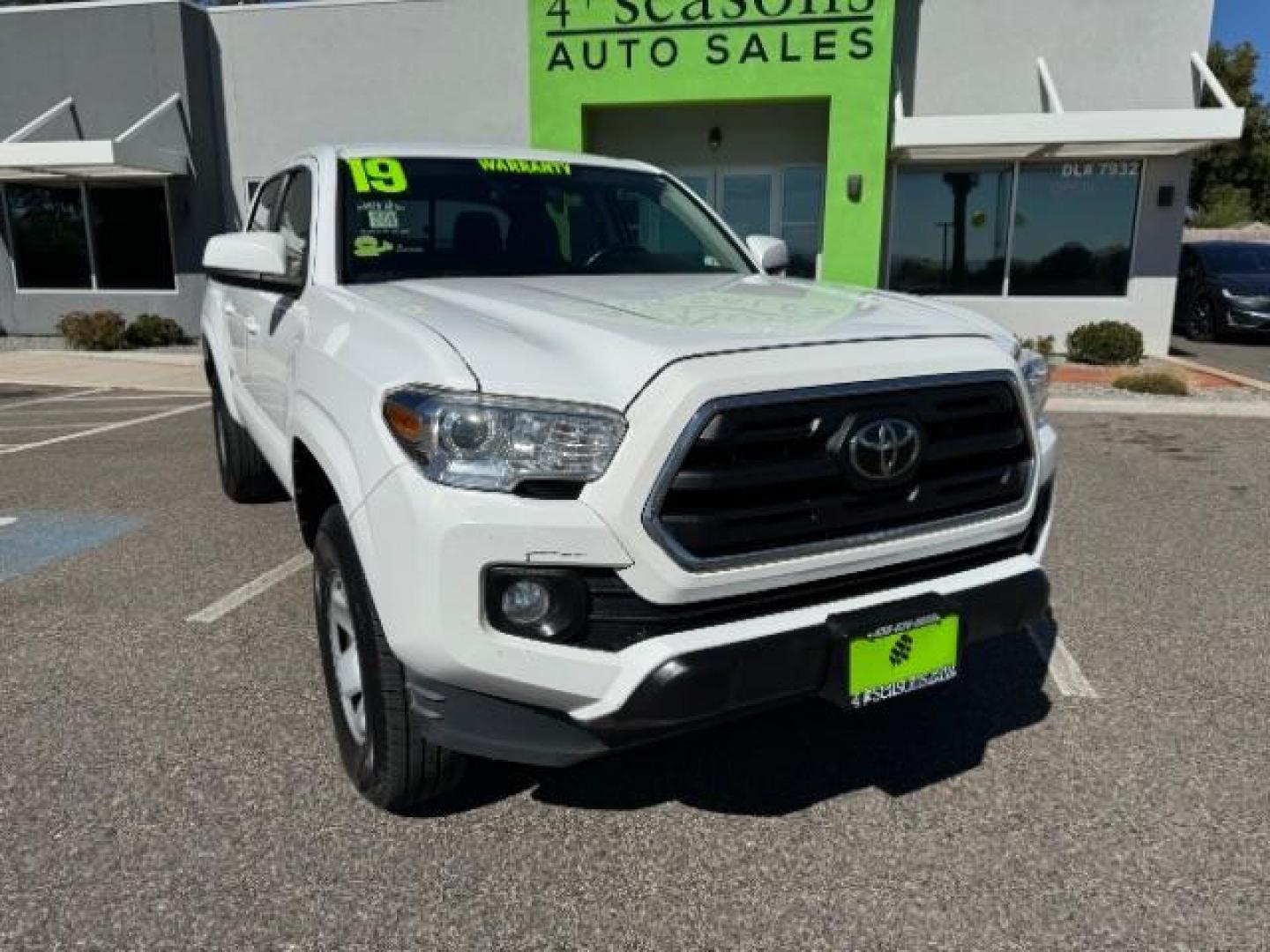 2019 Super White /Cement Gray, cloth Toyota Tacoma SR5 Double Cab Long Bed I4 6AT 2WD (5TFAX5GN5KX) with an 2.7L L4 DOHC 16V engine, 6-Speed Automatic transmission, located at 1865 East Red Hills Pkwy, St. George, 84770, (435) 628-0023, 37.120850, -113.543640 - Photo#1