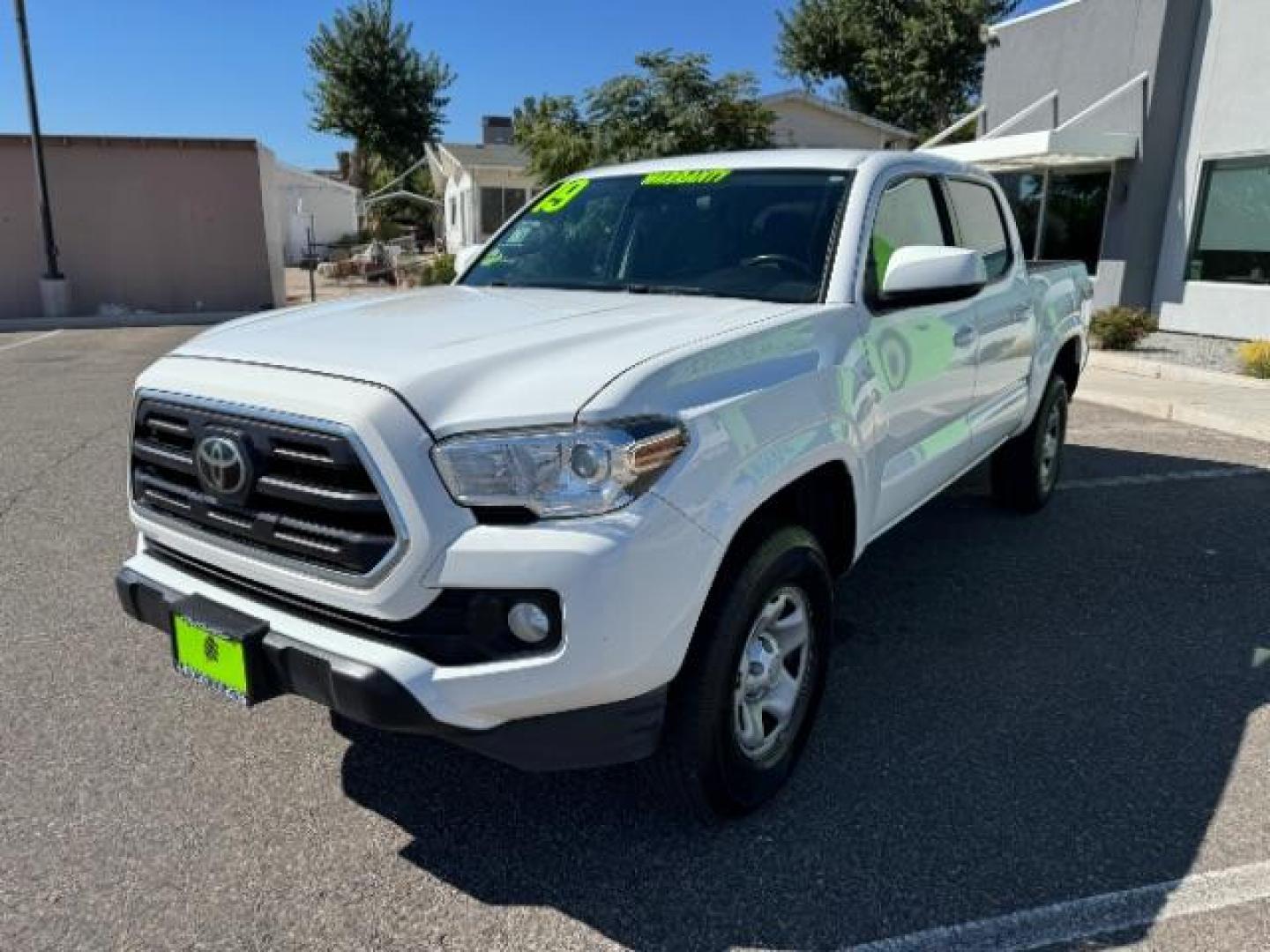 2019 Super White /Cement Gray, cloth Toyota Tacoma SR5 Double Cab Long Bed I4 6AT 2WD (5TFAX5GN5KX) with an 2.7L L4 DOHC 16V engine, 6-Speed Automatic transmission, located at 1865 East Red Hills Pkwy, St. George, 84770, (435) 628-0023, 37.120850, -113.543640 - Photo#3