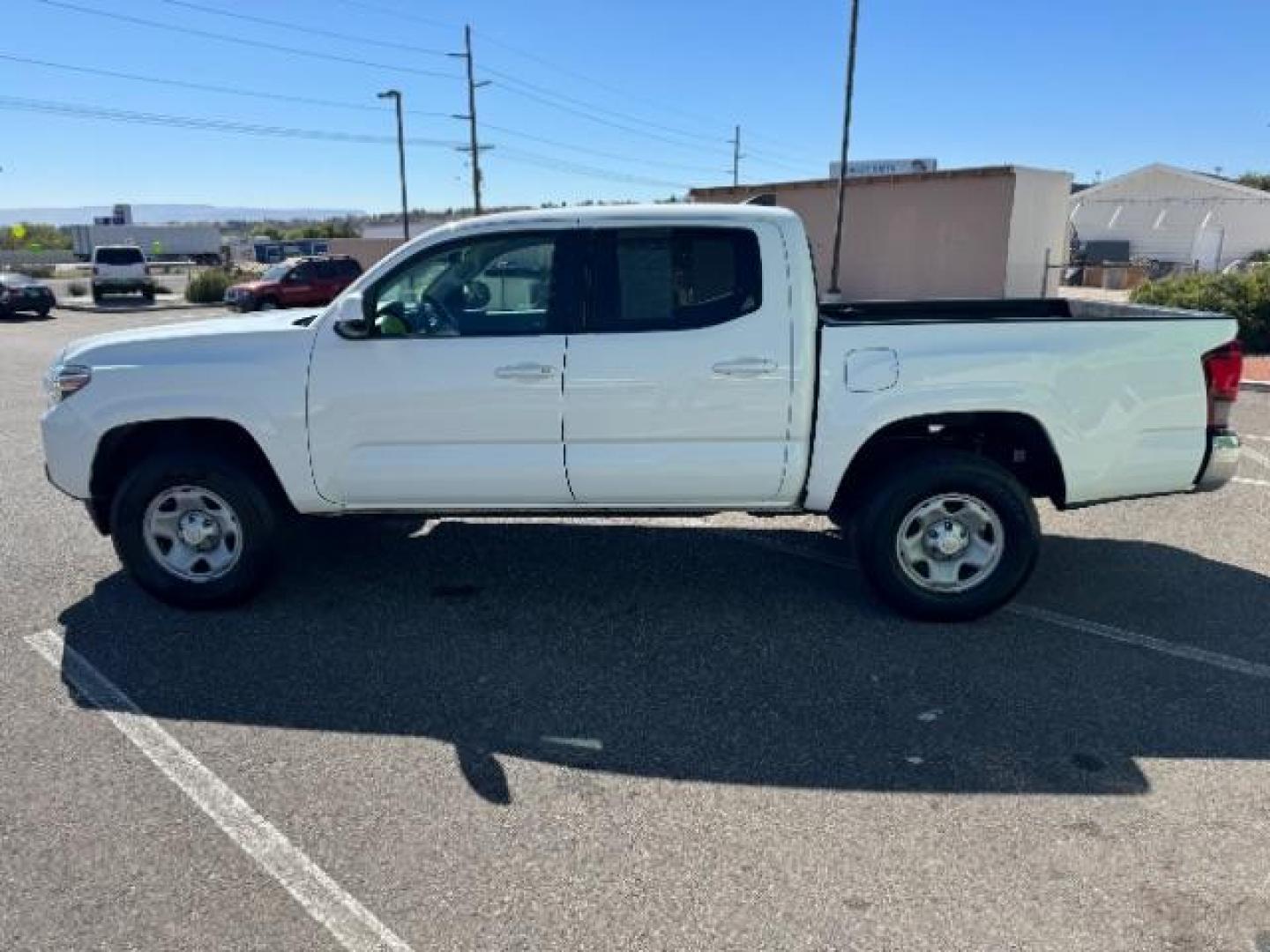 2019 Super White /Cement Gray, cloth Toyota Tacoma SR5 Double Cab Long Bed I4 6AT 2WD (5TFAX5GN5KX) with an 2.7L L4 DOHC 16V engine, 6-Speed Automatic transmission, located at 1865 East Red Hills Pkwy, St. George, 84770, (435) 628-0023, 37.120850, -113.543640 - Photo#6